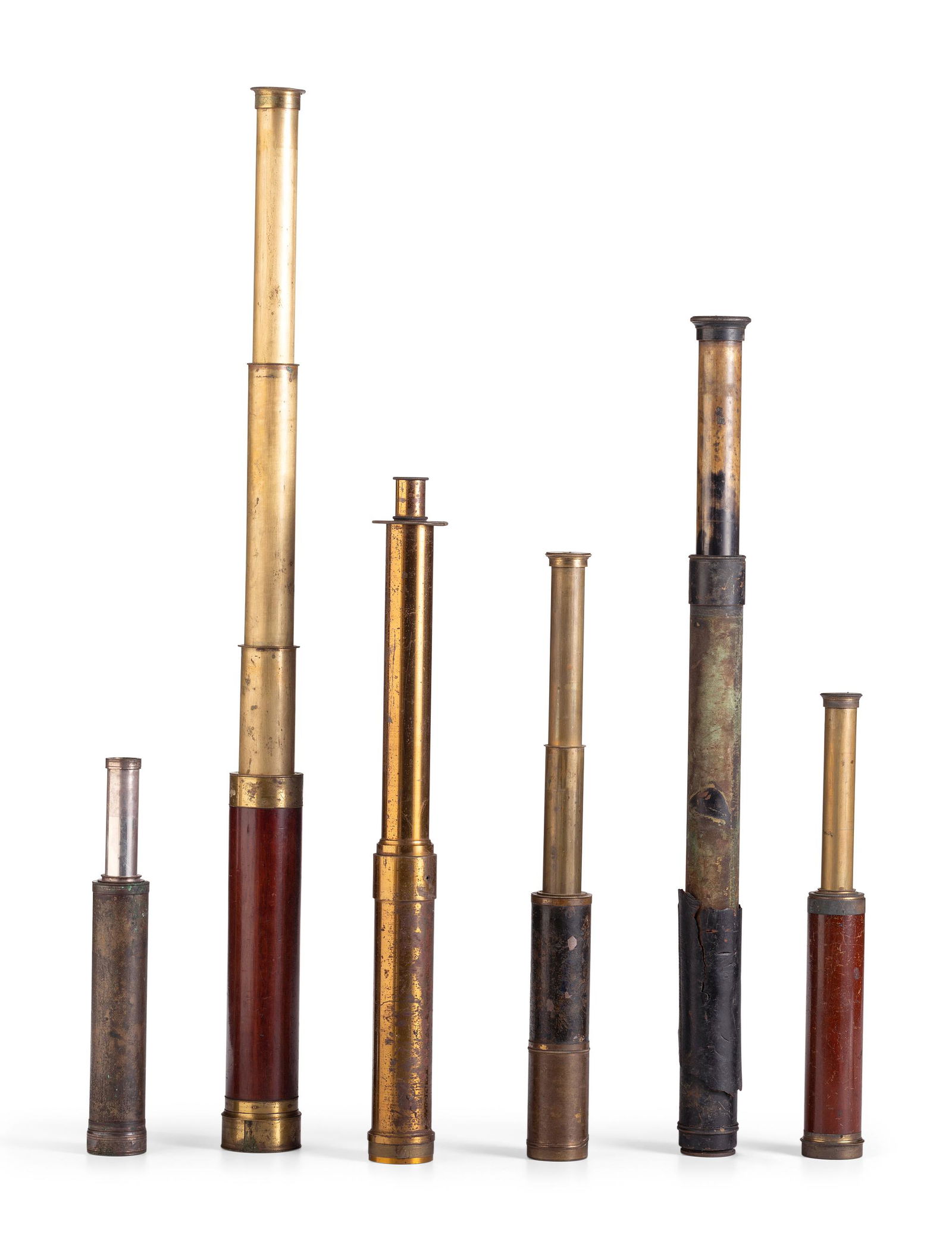 A group of 6 handheld telescopes found in the workshop (1 of 5)