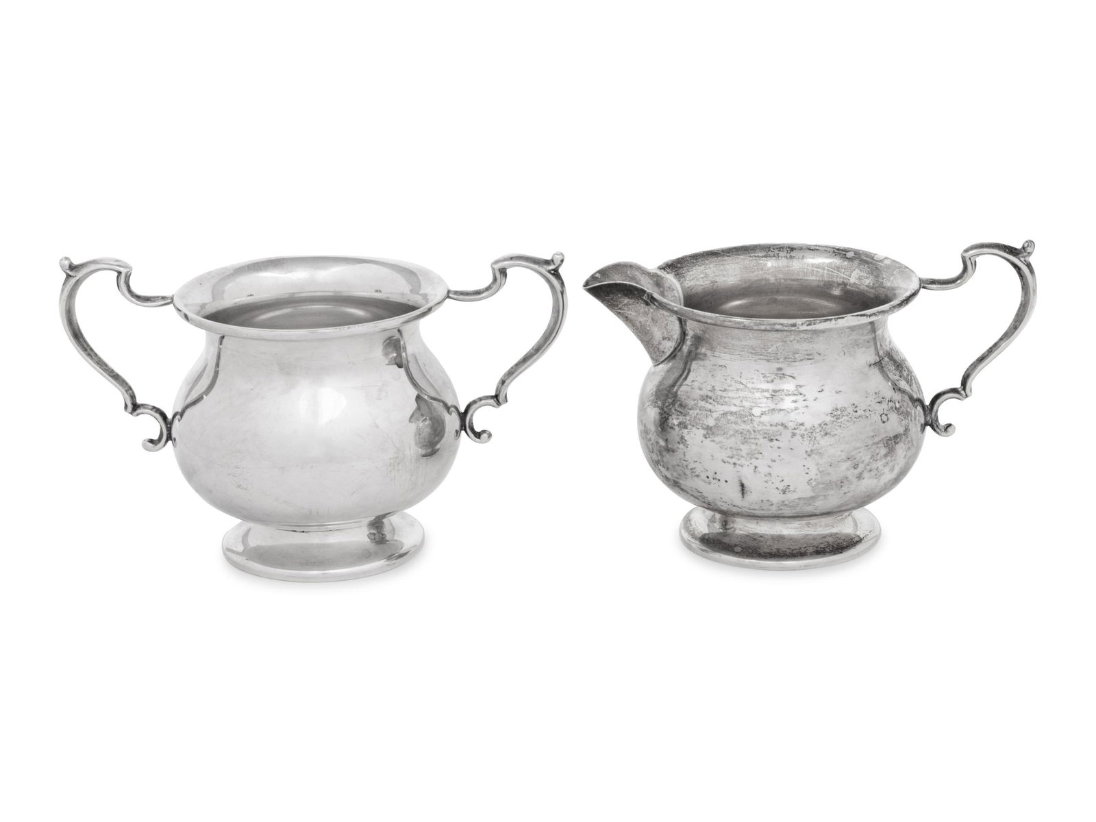 A Pair of English Silver Sauce Boats and an American (1 of 7)