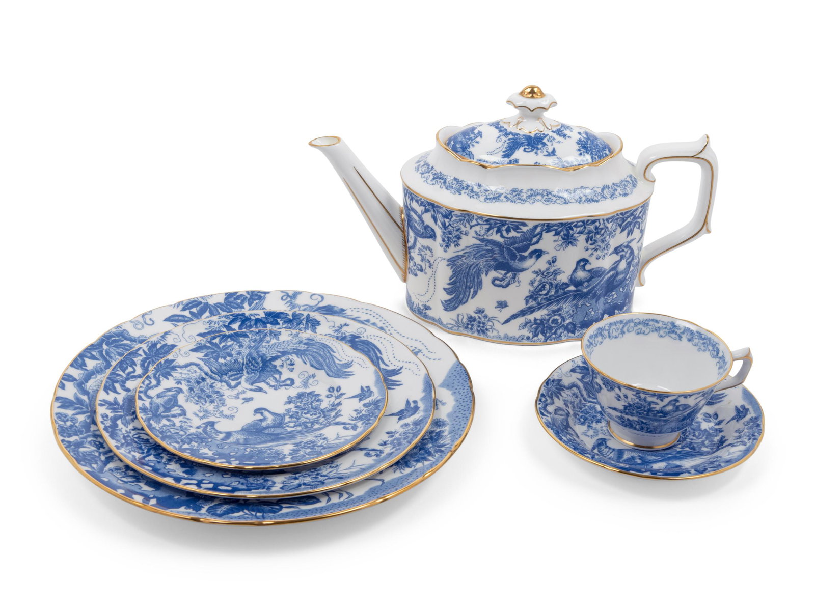 A Royal Crown Derby Porcelain Blue Aves Dinner Service (1 of 4)