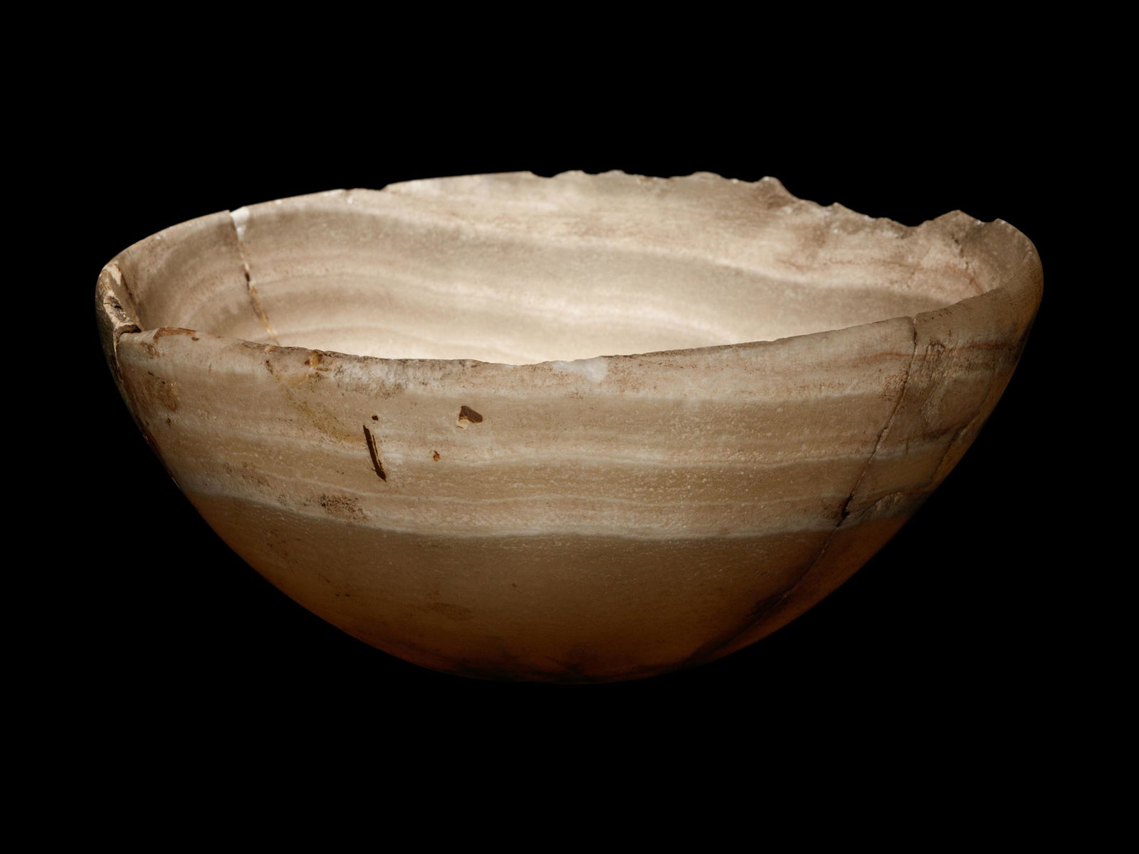 An Egyptian Alabaster Bowl Diameter 7 3/4 inches (19 (1 of 4)