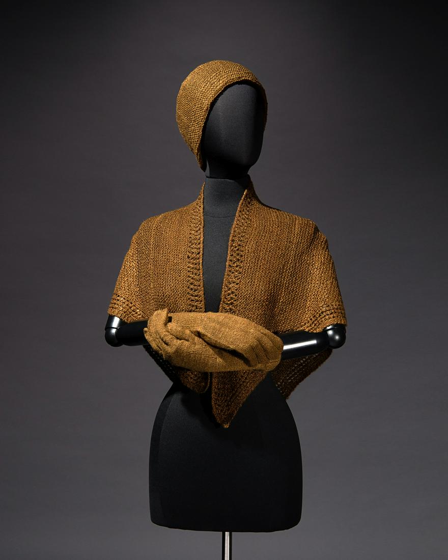 Sea Silk Gloves, 1920-50 (1 of 5)