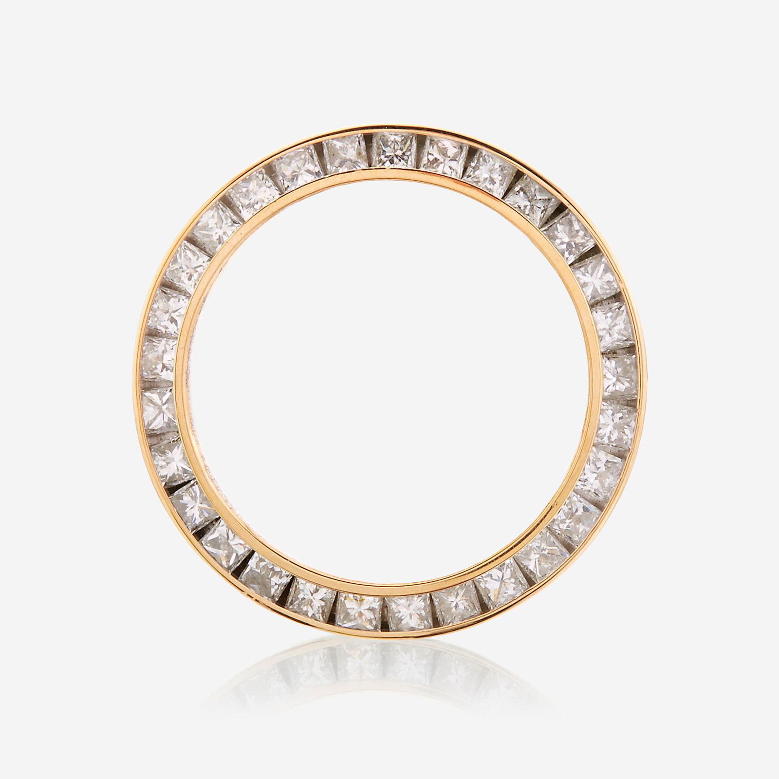 An eighteen karat gold and diamond watch bezel (1 of 1)
