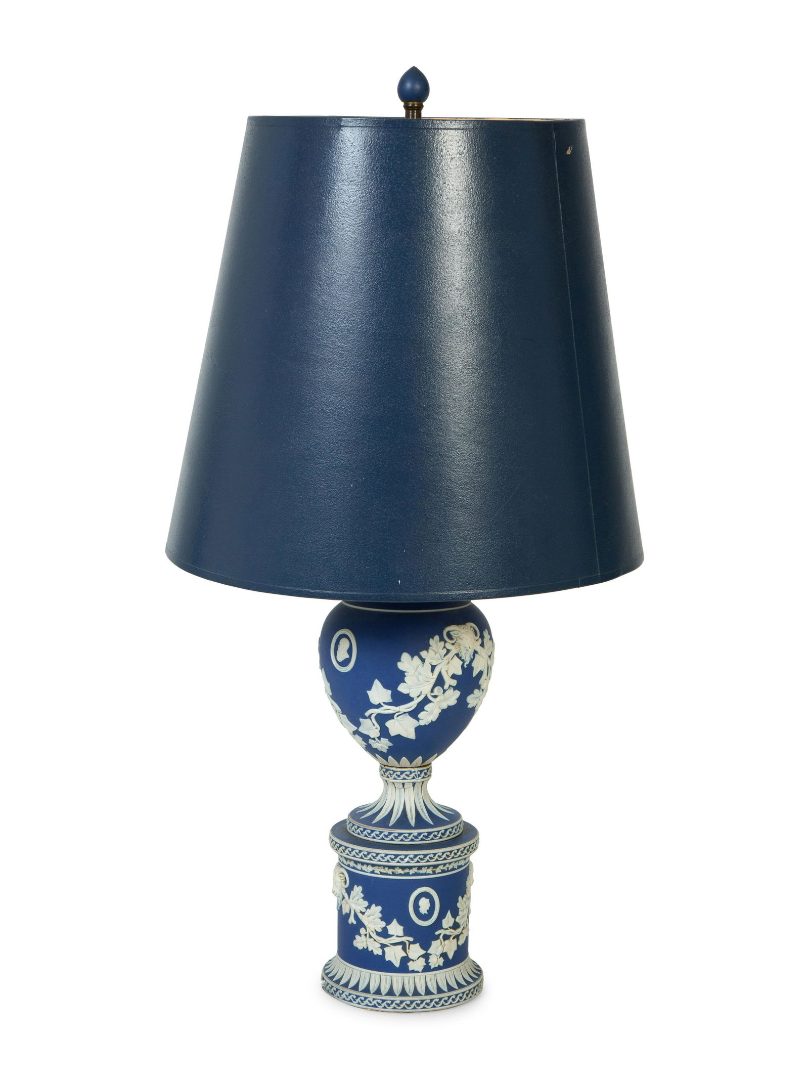 An English Porcelain Table Lamp Height overall 28 (1 of 3)