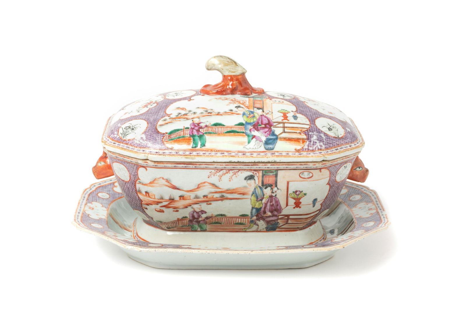A Chinese Export Porcelain Tureen and Platter (1 of 5)