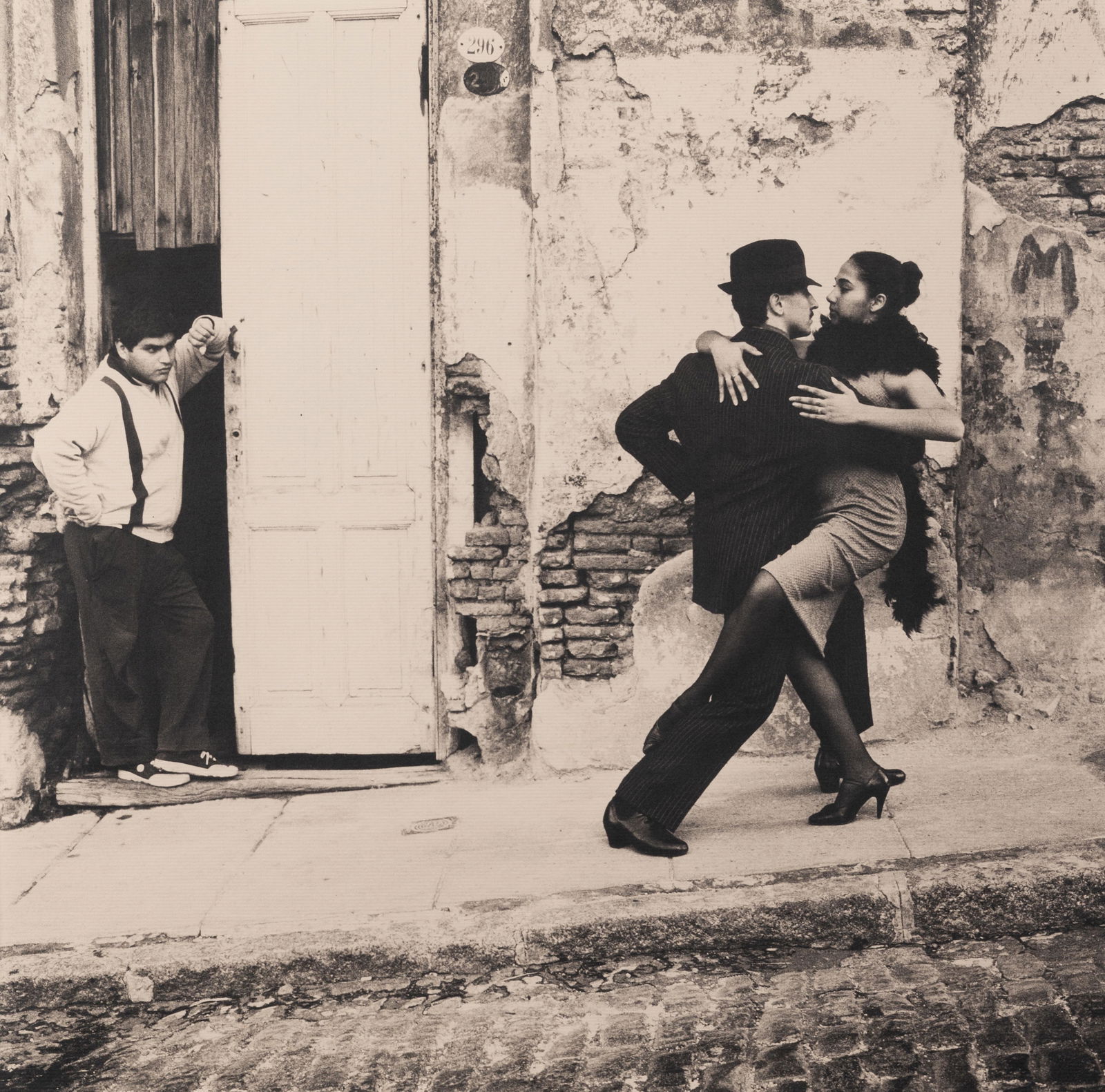 Isabel Munoz (Spanish, b. 1951) Tango I, 1989: Isabel Munoz (Spanish, b. 1951) Tango I, 1989 platinum palladium print signed and numbered 7/25 in pencil (recto) 18 x 18 inches. Property from a Private Collection Provenance: Julie Saul Gallery, New