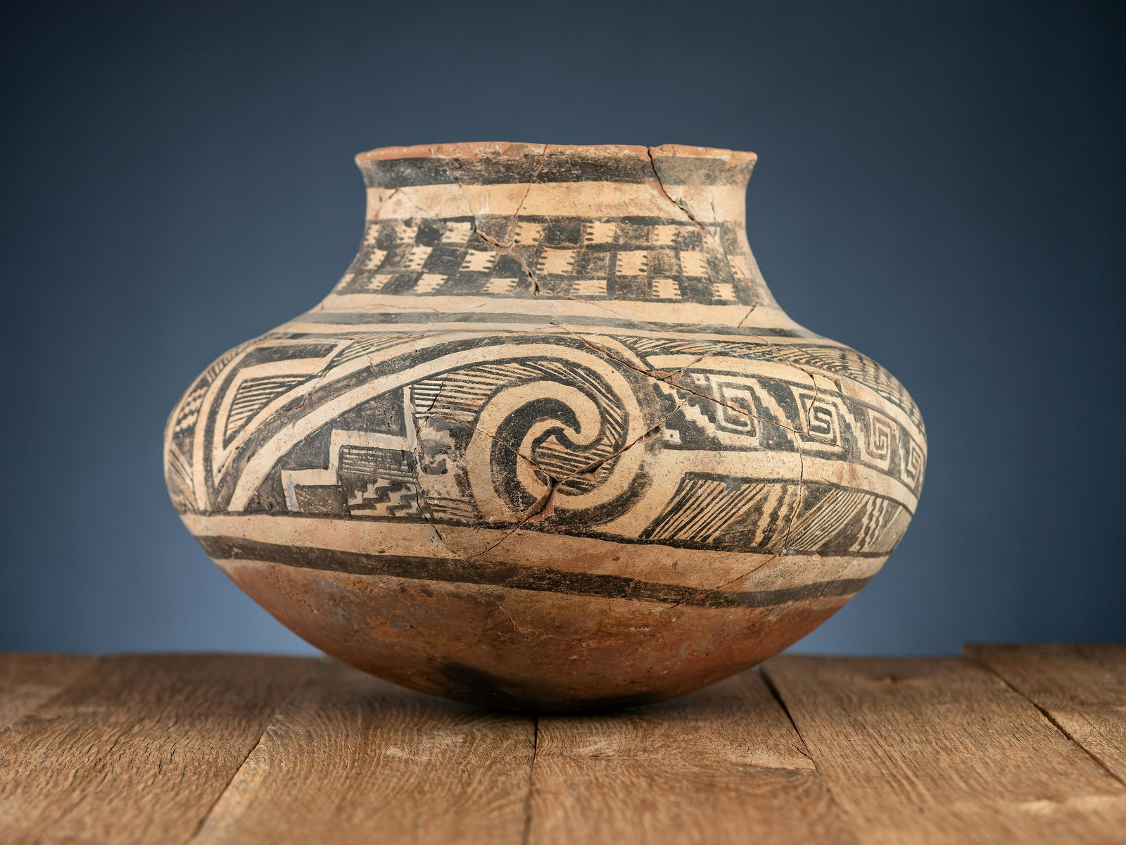 Gila Polychrome Pottery Olla (1 of 5)