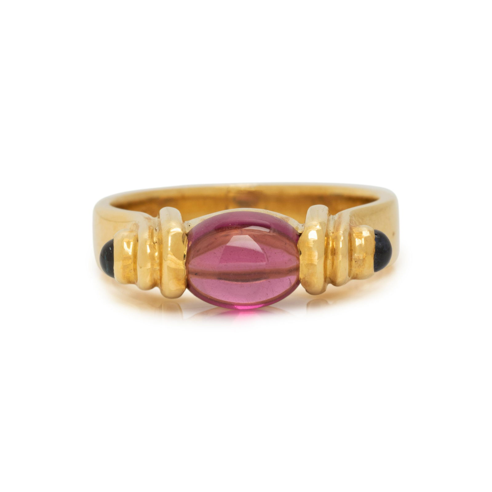 YELLOW GOLD AND GARNET RING (1 of 3)