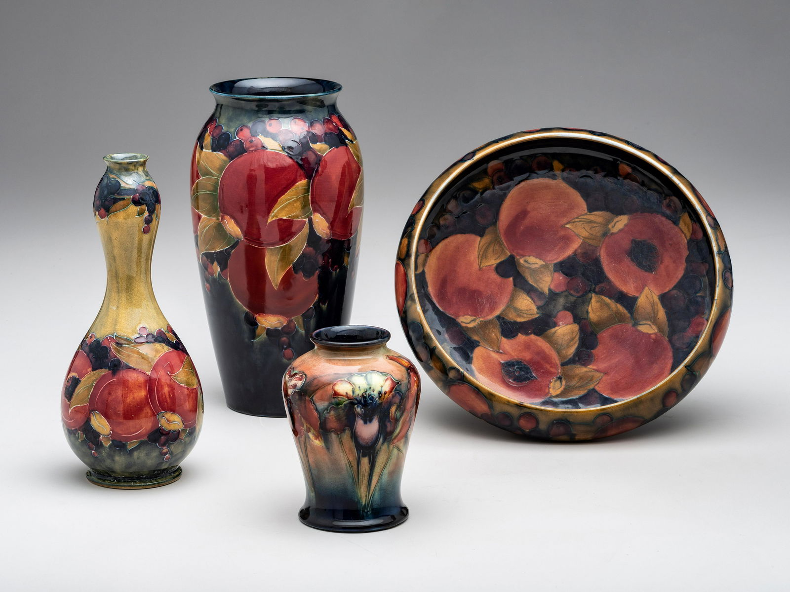Moorcroft English, 20th Century Bowl and Vases (1 of 7)