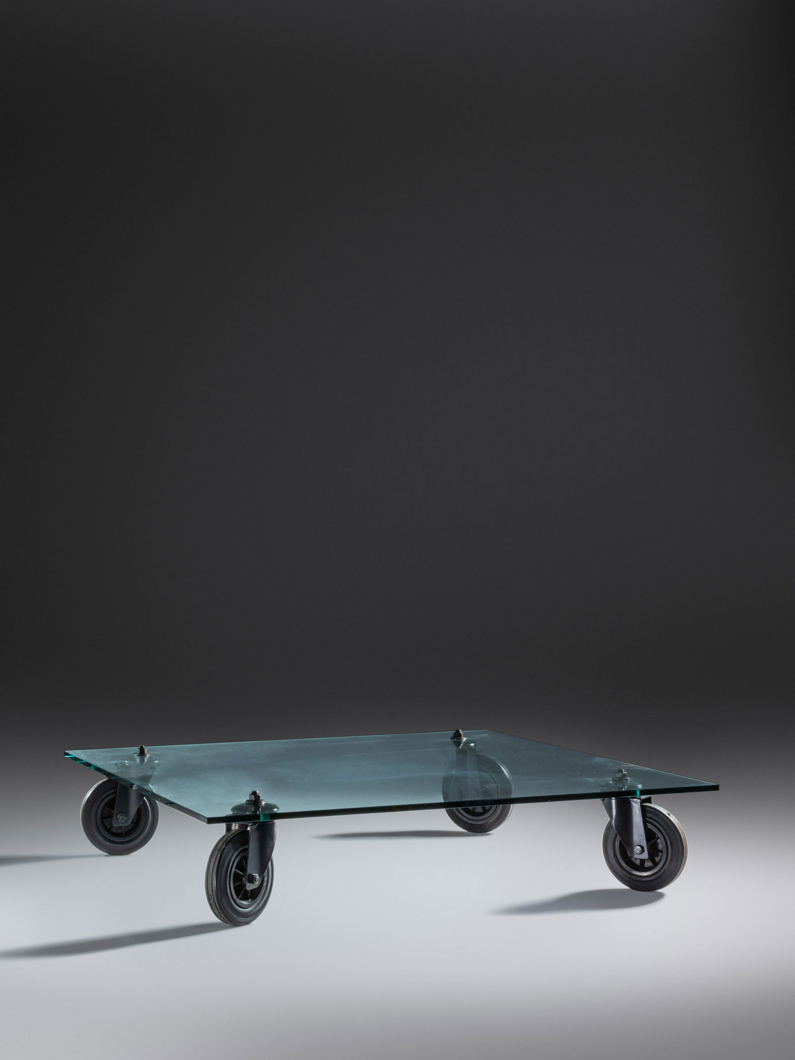 Gae Aulenti (1927-2012) 'Tavolo con Ruote' Coffee Table Fontana Arte, Italy (1 of 2)