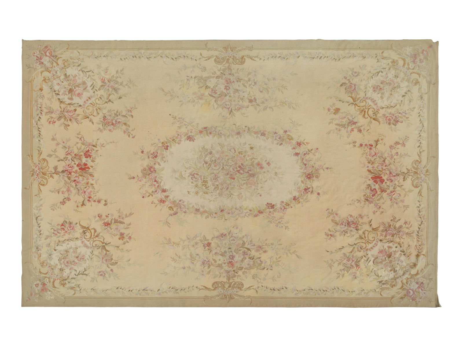 An Aubusson Style Wool Carpet  15 feet 4 inches x 11 feet 4 inches. (1 of 8)