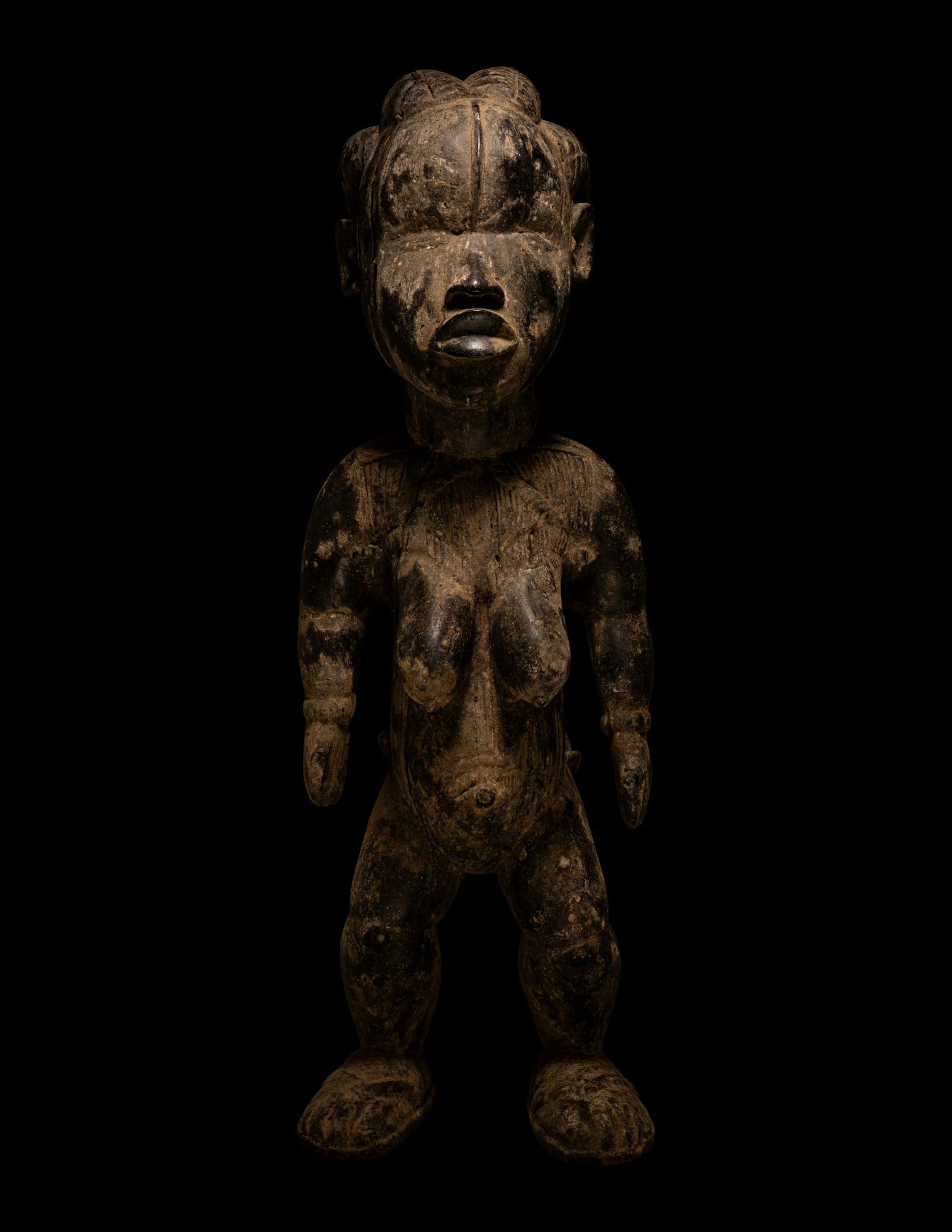 A Dan Wood Maternity Figure with Child Height 24 inches (61 cm). (1 of 4)