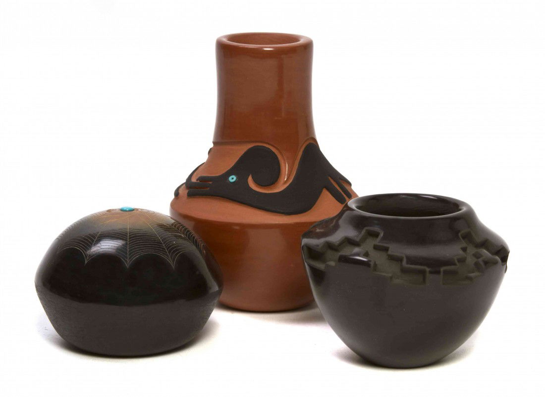 Three Native American Pottery Articles, Height of: Three Native American Pottery Articles, comprising a San Ildefonso vase by Dora Tse Pe executed in 1980, a blackware vase by Effie Garcia and an example by Stahn Moo Whe decorated with a spider on its