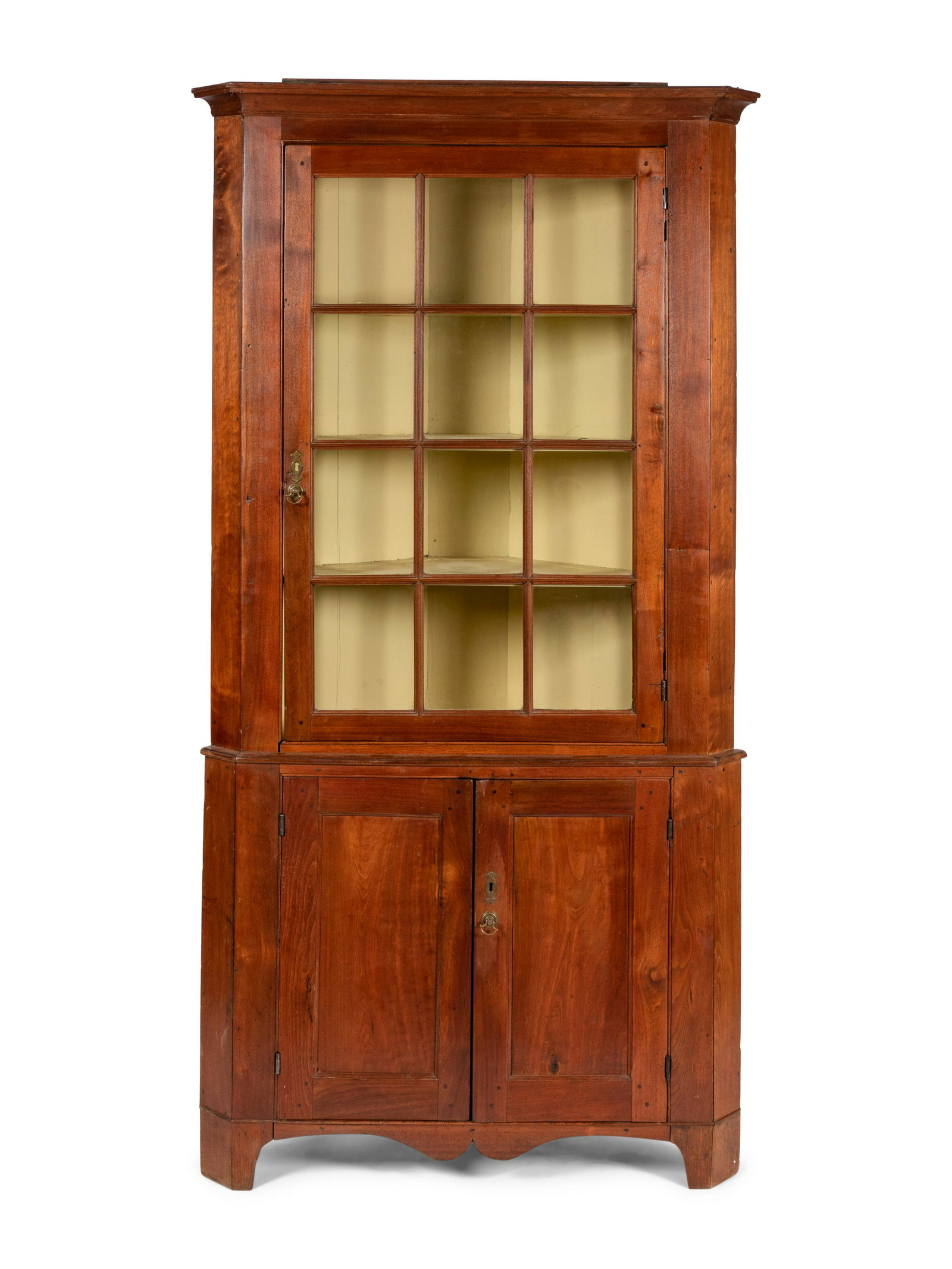 A Chippendale Cherrywood Corner Cupboard (1 of 4)