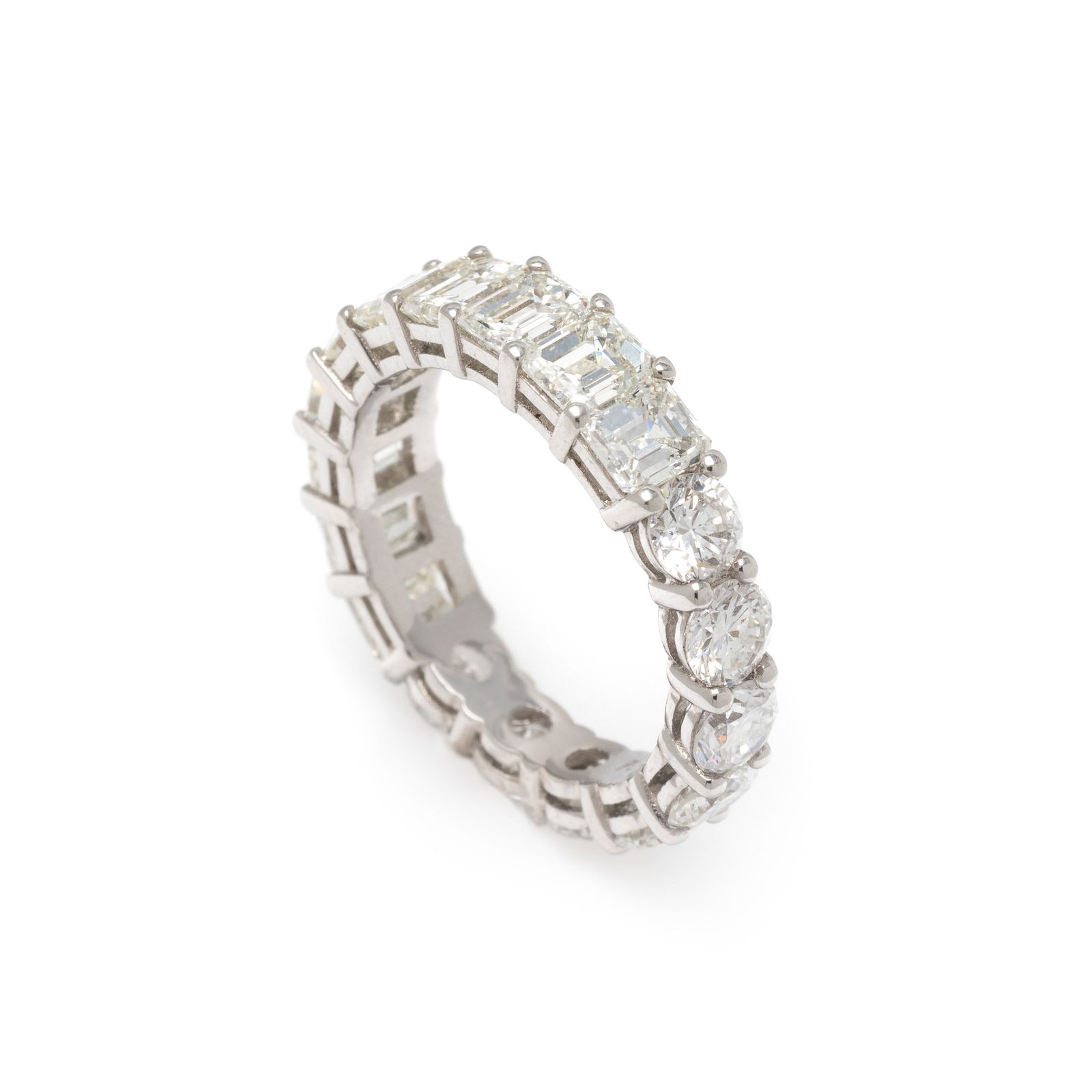 TWO-SIDED DIAMOND ETERNITY BAND (1 of 5)