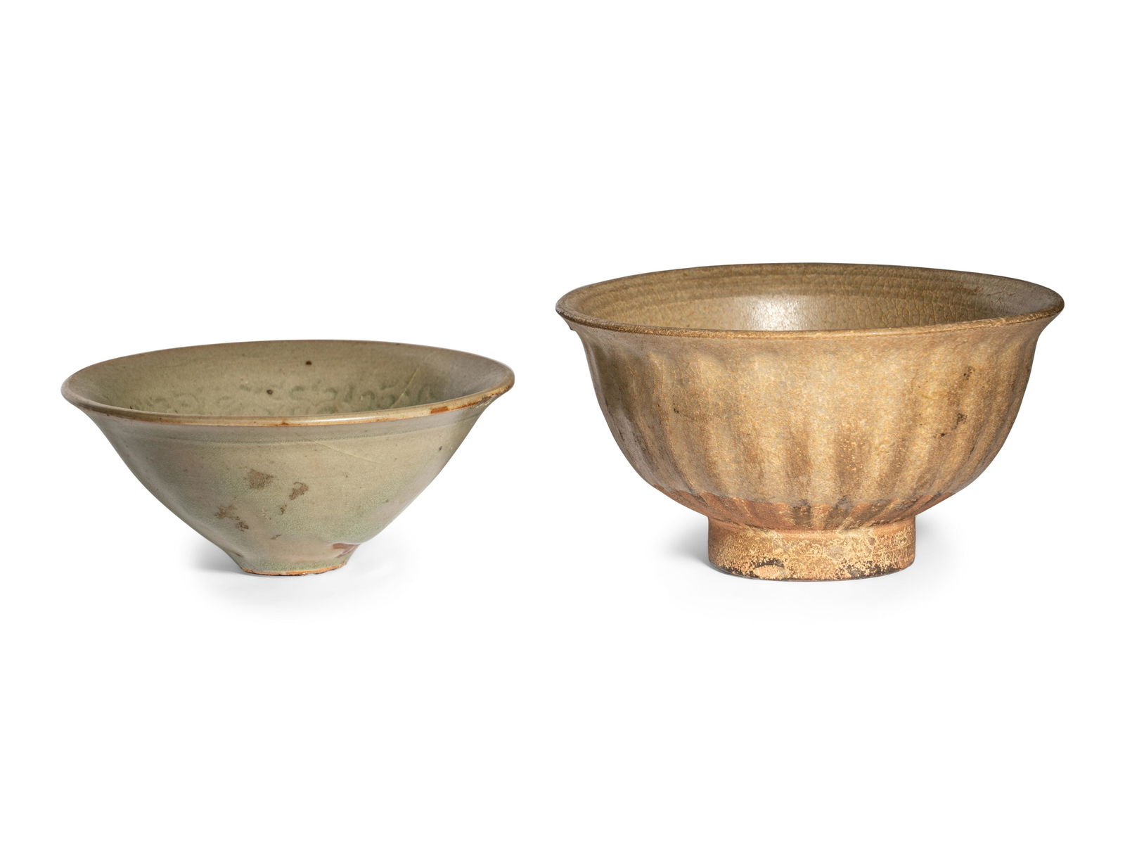 Two Celadon Glazed Porcelain Tea Bowls (1 of 5)