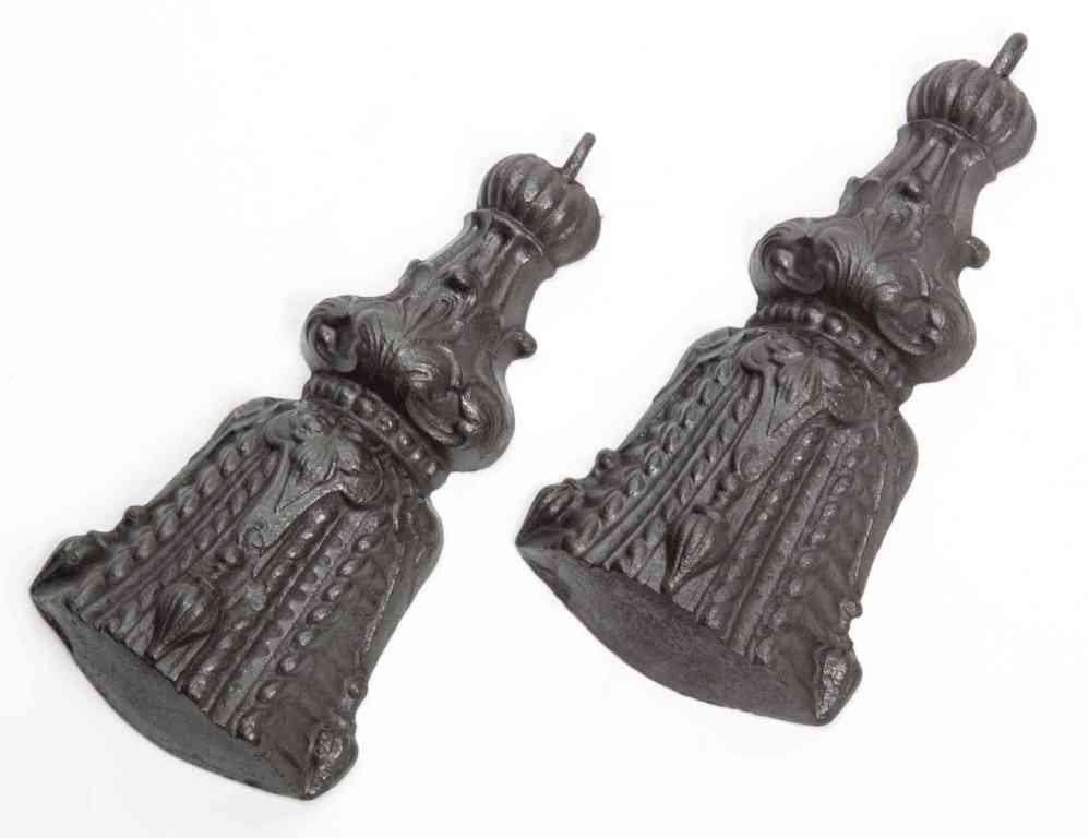 A Pair of Cast Iron Tassel Form Weights, Height 8 : A Pair of Cast Iron Tassel Form Weights, with scrolling foliate decoration. Height 8 1/2 inches.