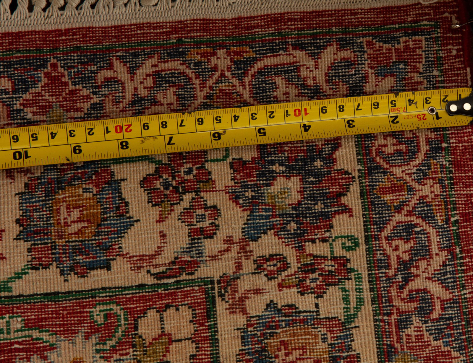 An lsphahan Wool Rug  (1 of 4)