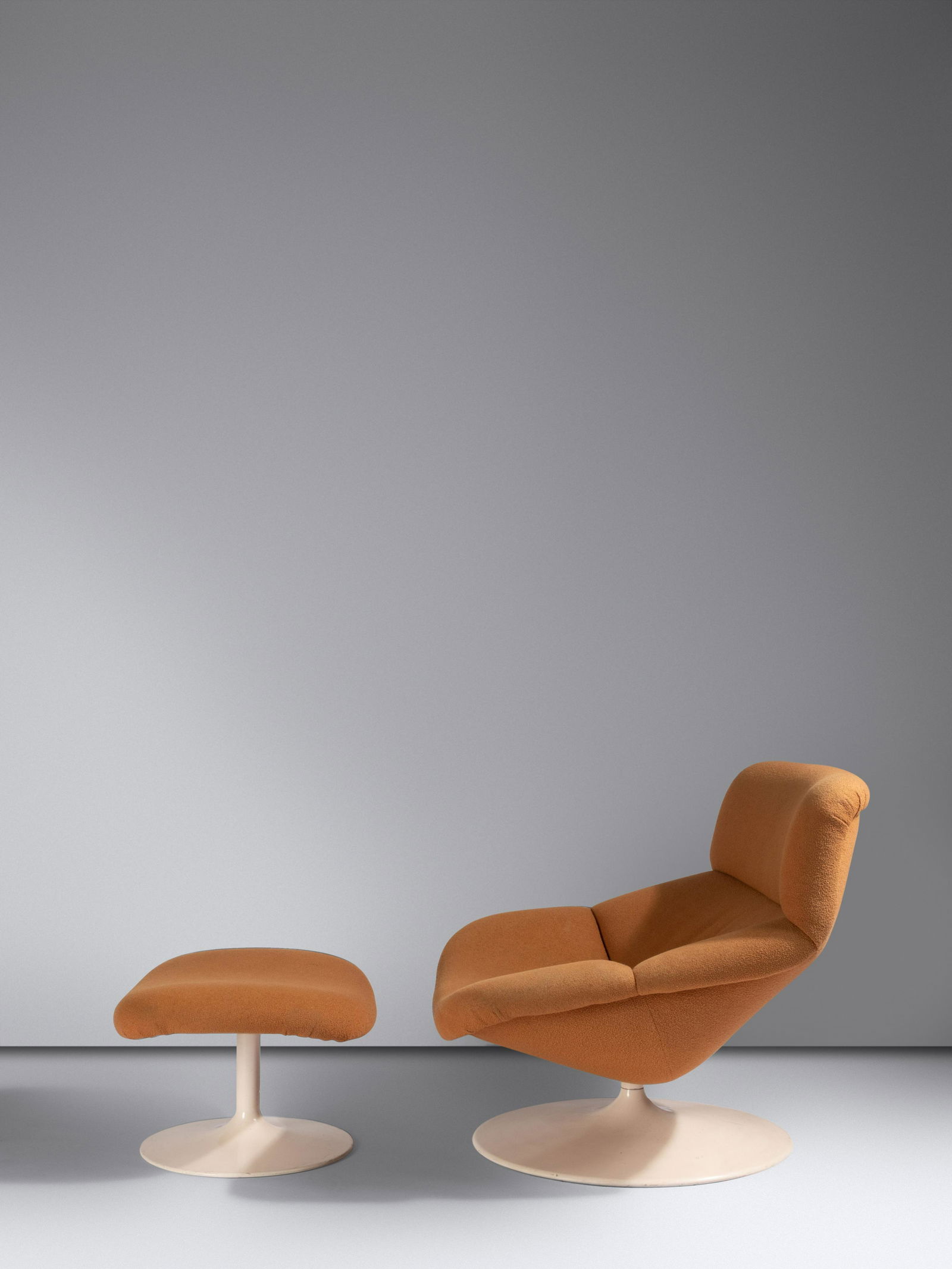 Geoffrey Harcourt (British, b. 1936) Lounge Chair and Ottoman, model F518 Artifort, France (1 of 2)