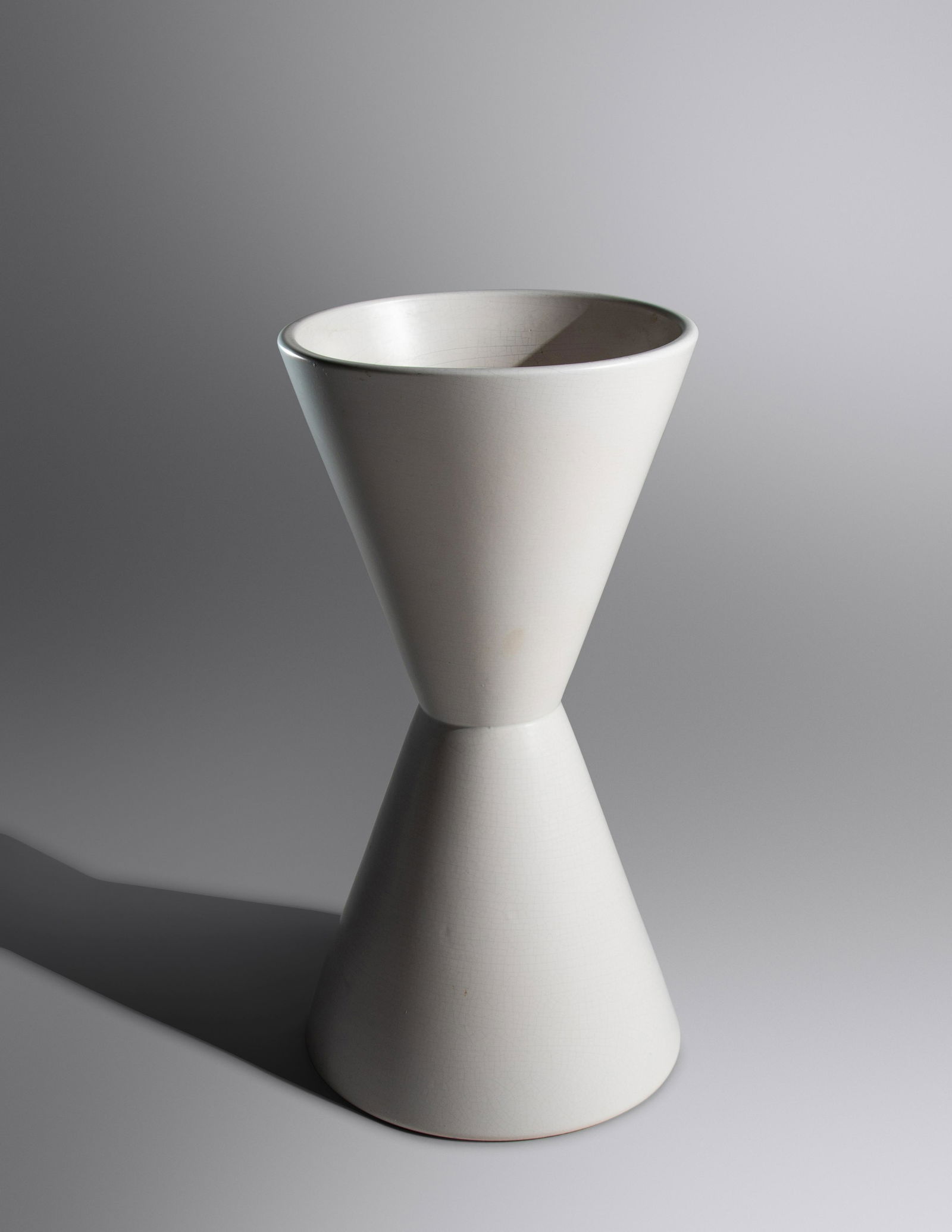 LaGardo Tackett  (1911-1984) Double-Cone Planter Architectural Pottery, USA (1 of 2)