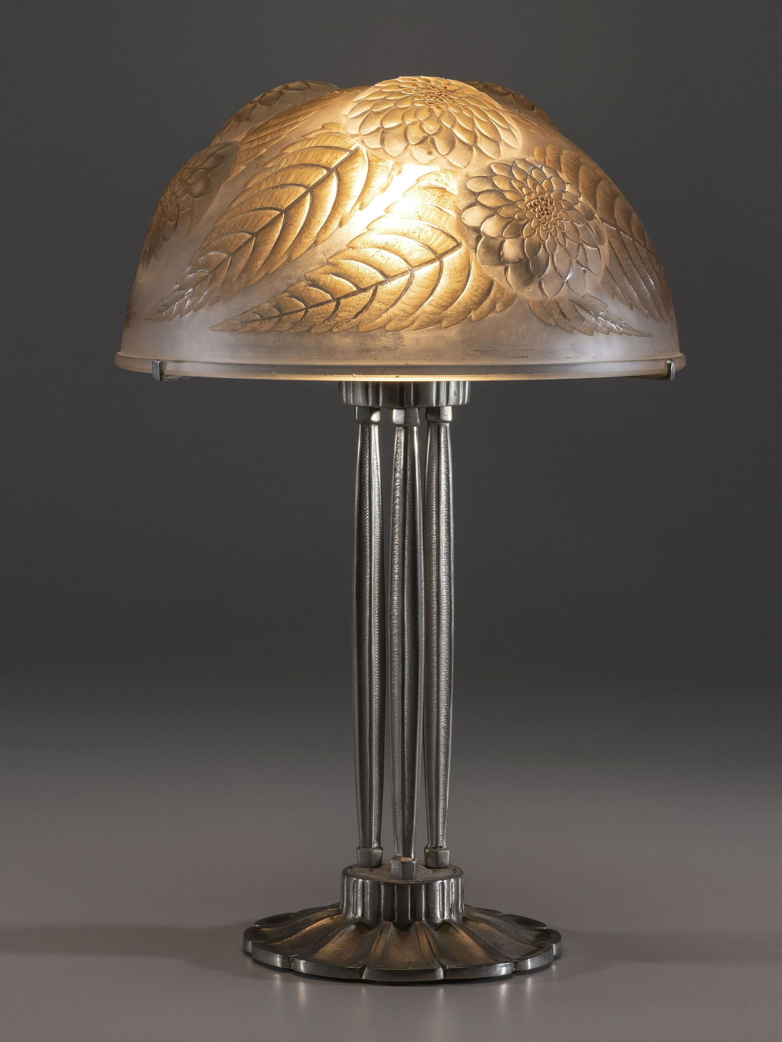 Rene Lalique (French, 1860-1945) Dahlia Table Lamp (1 of 5)