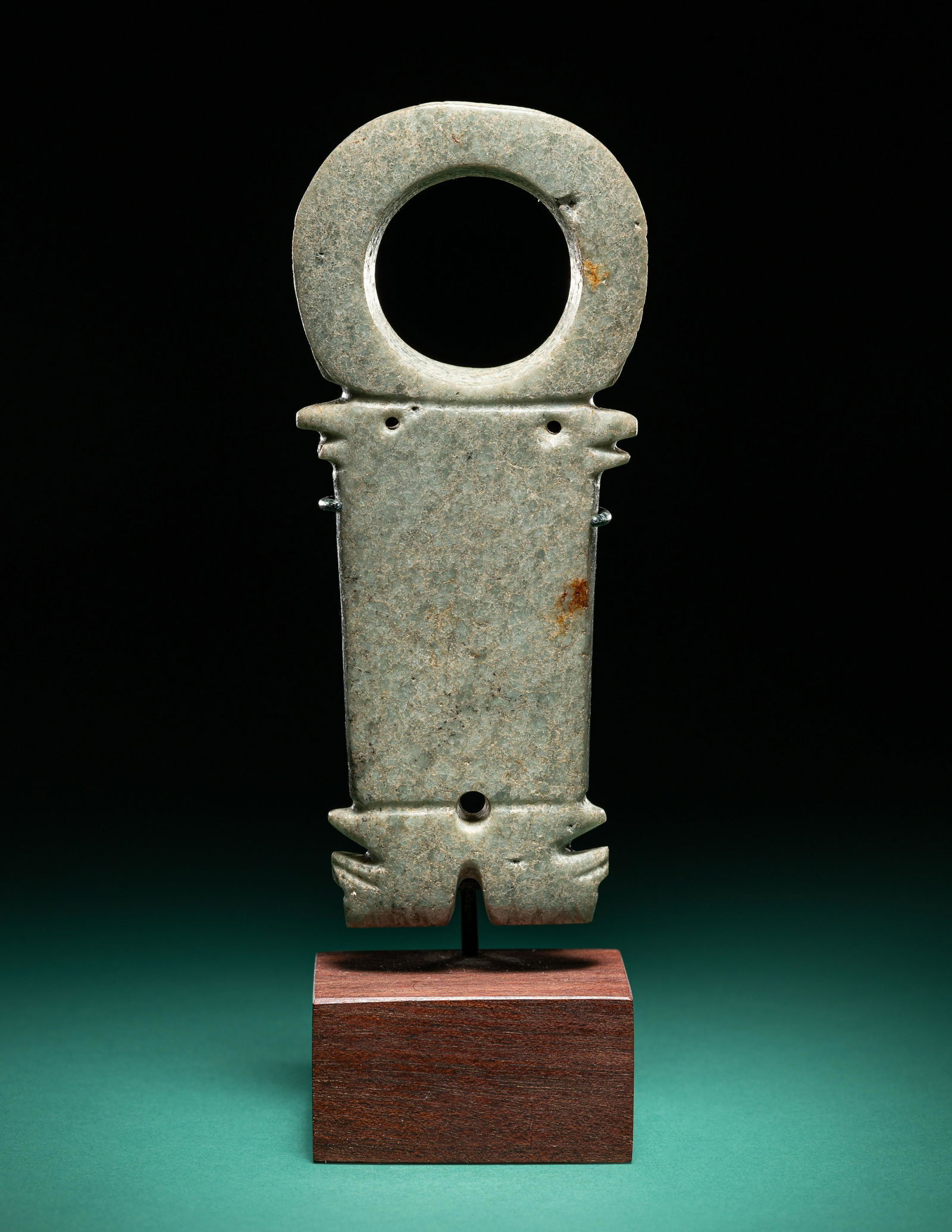 A Costa Rican Jade Figural Pendant (1 of 5)