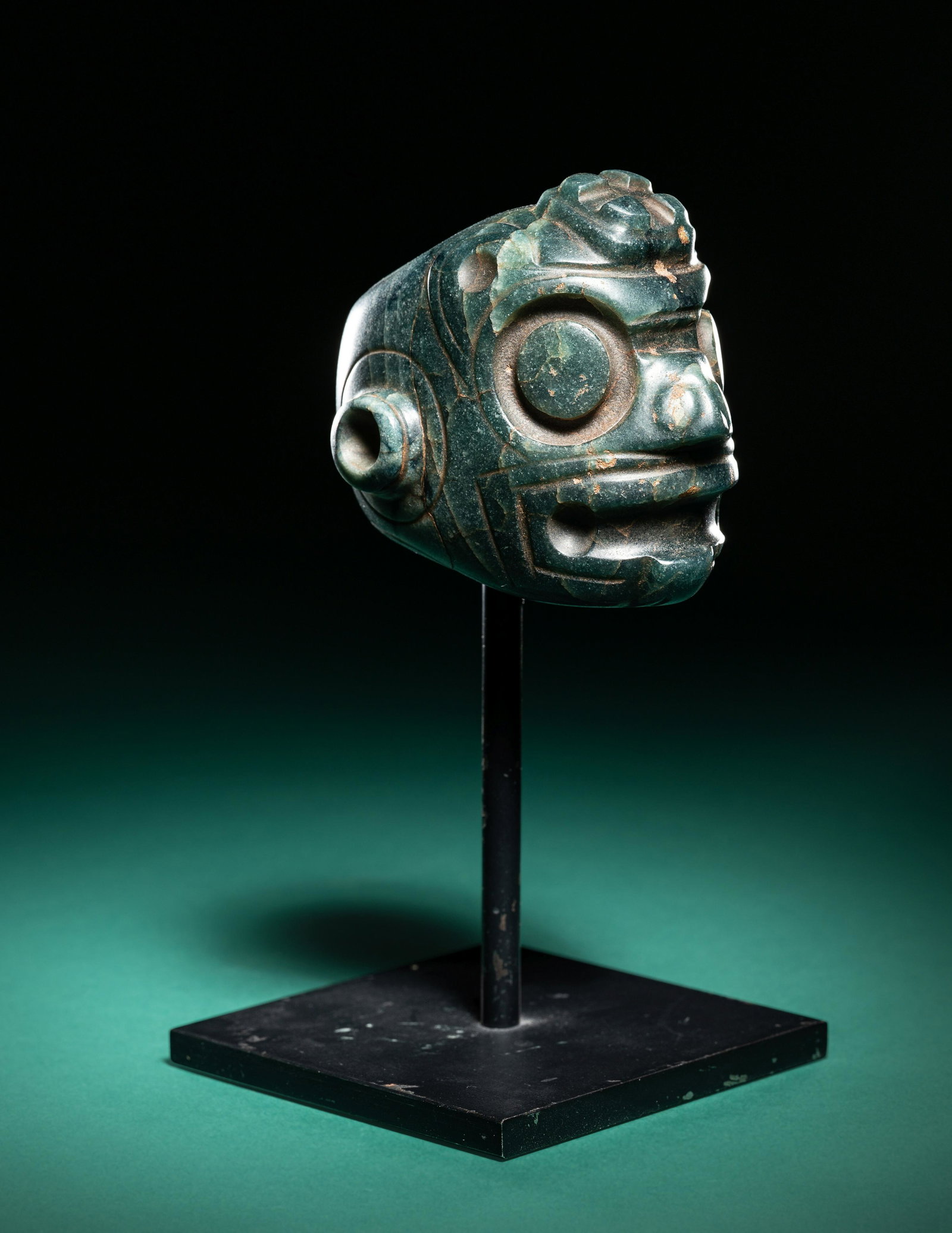 A Costa Rican Jade Ceremonial Mace Head (1 of 6)