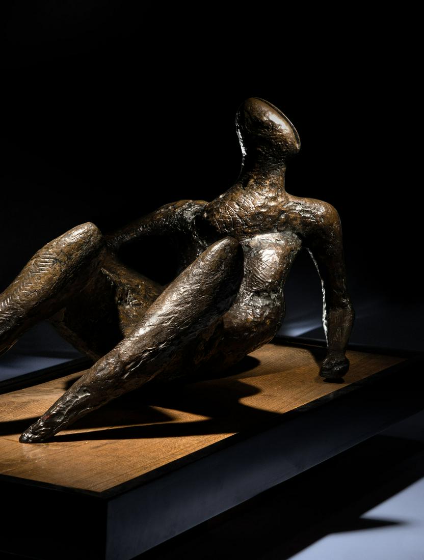 Henry Moore (British, 1898-1986) Reclining Figure, 1957: Henry Moore (British, 1898-1986) Reclining Figure, 1957 bronze from the edition of 12 13 5/8 x 28 x 14 3/4 inches. Property from the Collection of Leonard and Joan Horvitz, Moreland Hills, Ohio Lot no