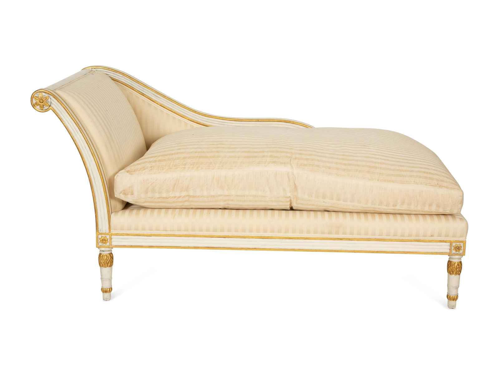 An Italian Painted and Parcel Gilt Chaise Lounge (1 of 4)