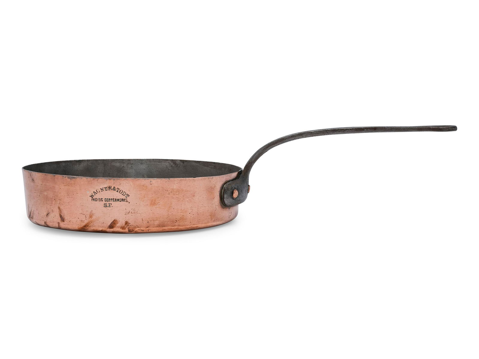 An American Copper Saute Pan (1 of 4)