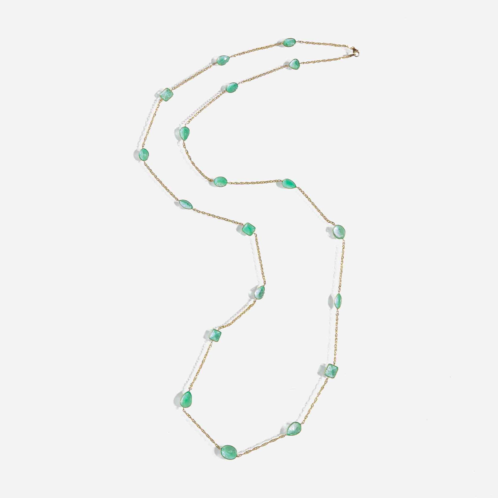 An 18K Yellow Gold and Emerald Necklace (1 of 2)