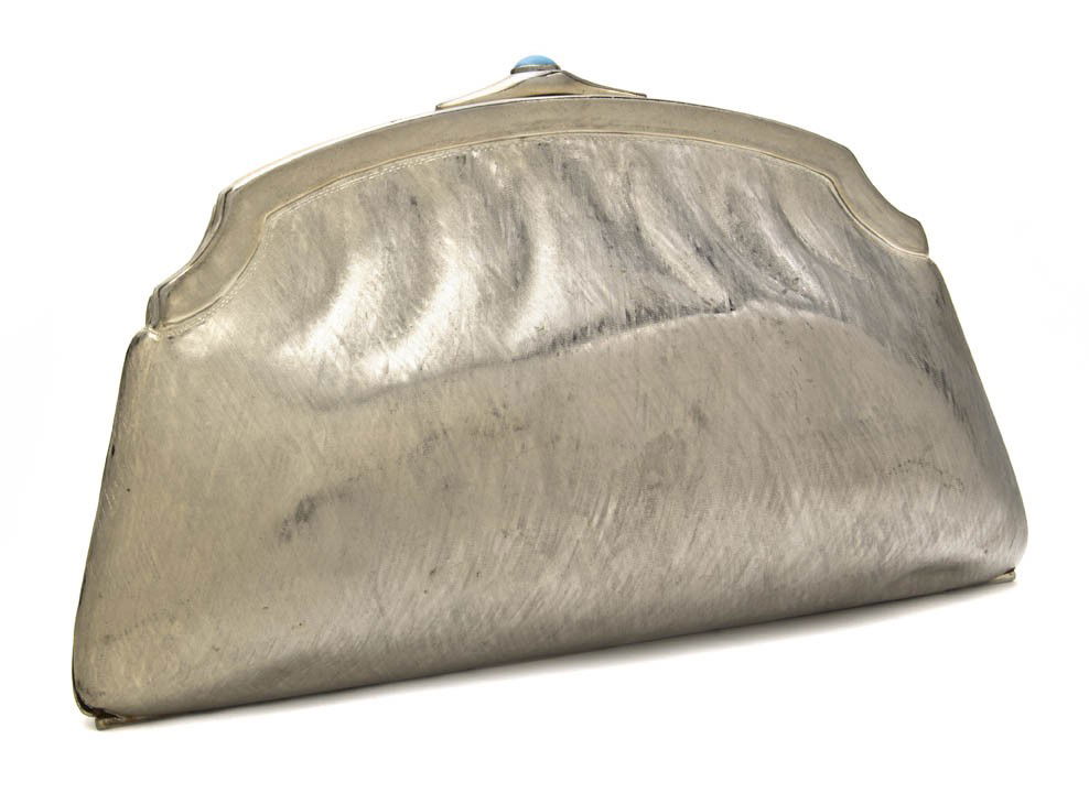 A Judith Leiber Silvertone Hardsided Evening Bag.: A Judith Leiber Silvertone Hardsided Evening Bag. Stamped: Judith Leiber. 10 x 6 inches.