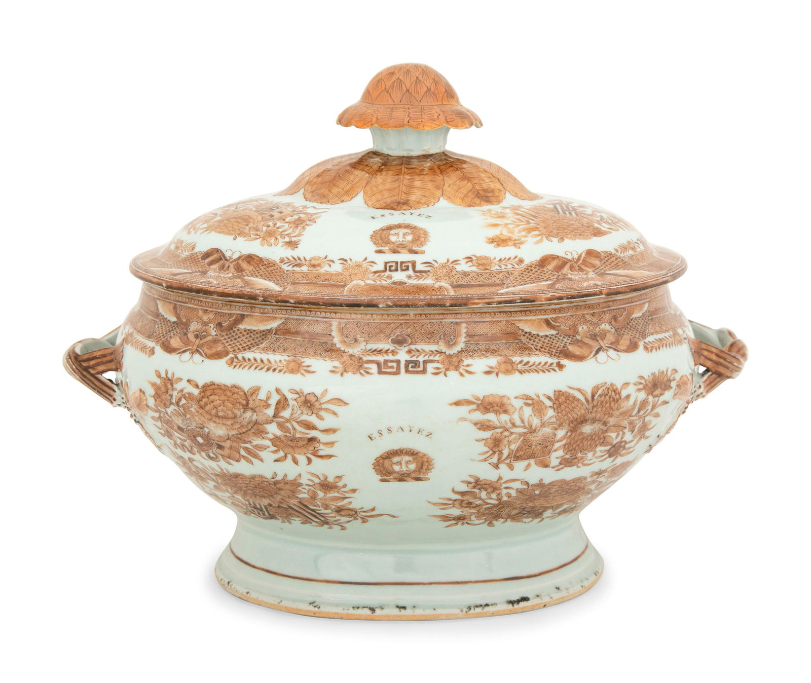 A Chinese Export Porcelain Fitzhugh Soup Tureen † (1 of 5)