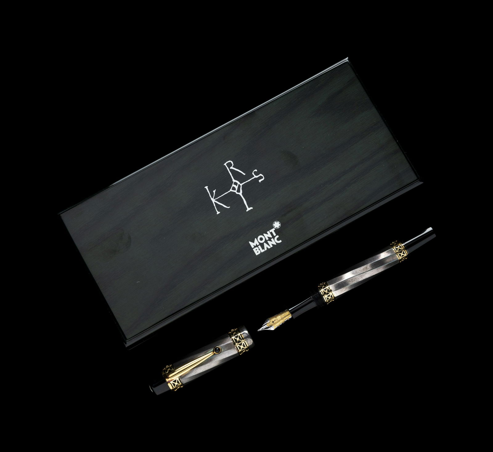 A Montblanc Hommage a Charlemagne Limited Edition Fountain Pen (1 of 2)