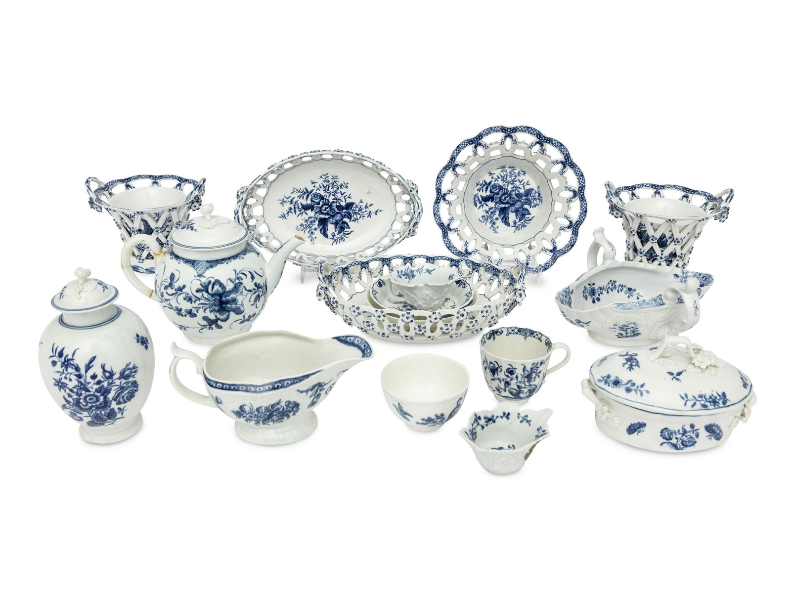 A Collection of Worcester Porcelain Articles (1 of 6)