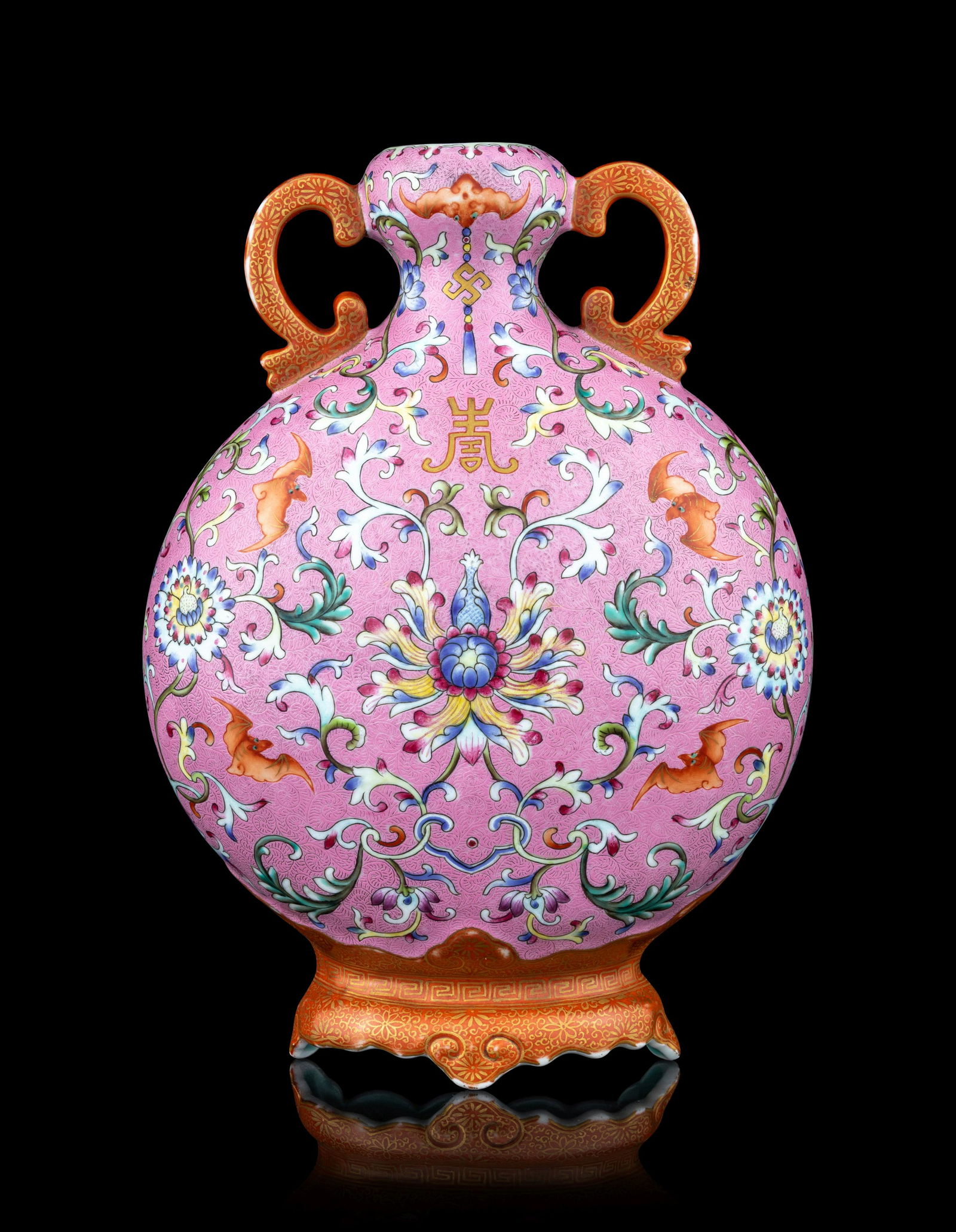 A Famille Rose Porcelain Moon Flask-Form Wall Vase: A Famille Rose Porcelain Moon Flask-Form Wall Vase 粉地粉彩锦上添花纏枝蓮紋抱月瓶式壁瓶 mode