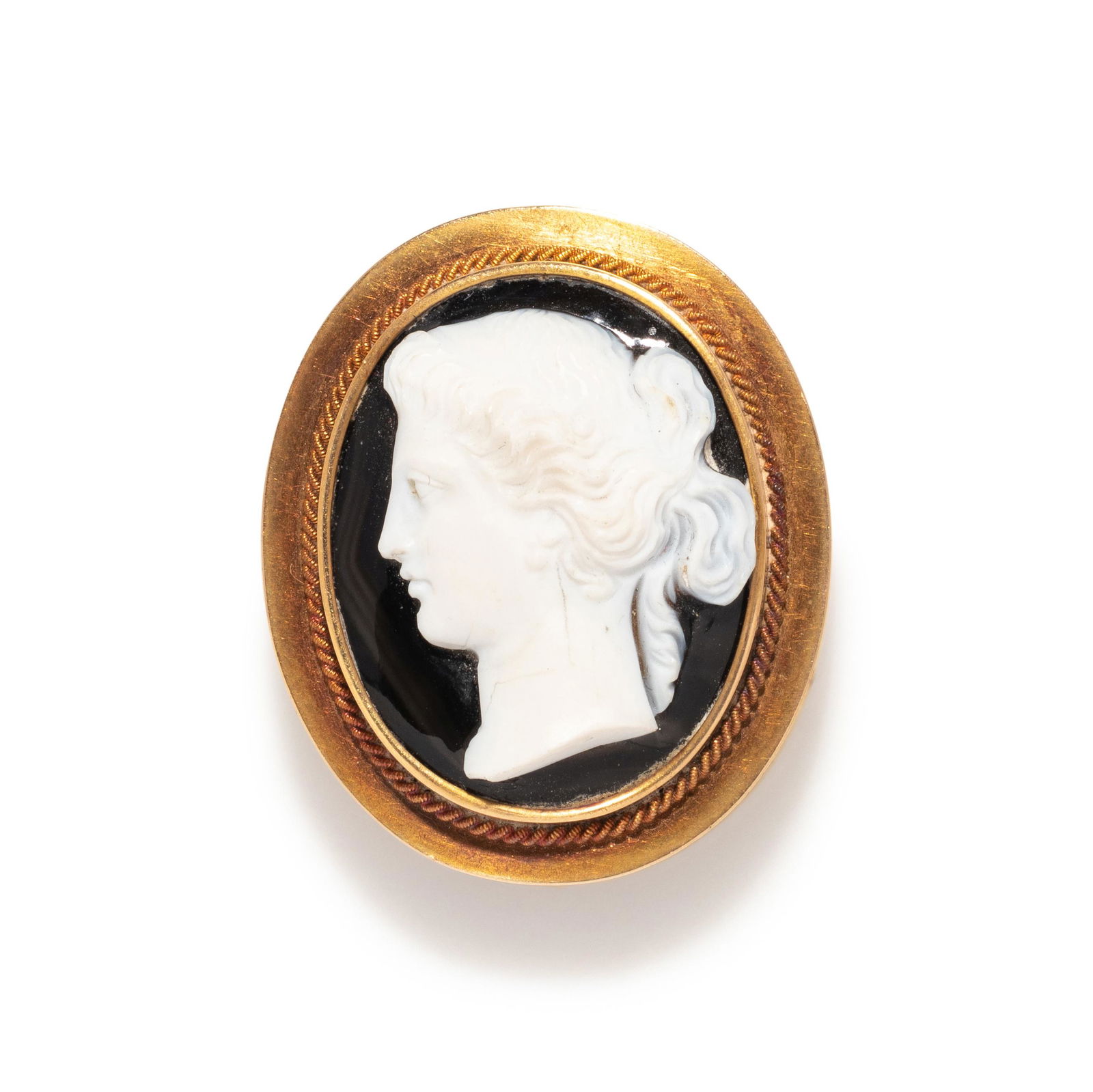 ANTIQUE, YELLOW GOLD AND AGATE CAMEO BROOCH (1 of 2)