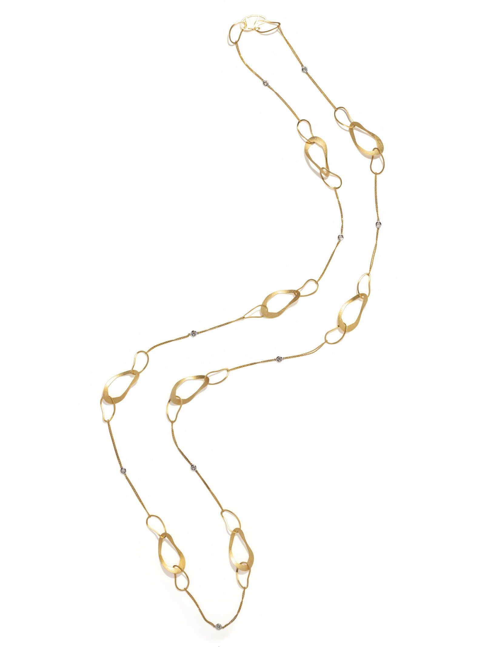 YELLOW GOLD AND DIAMOND NECKLACE (1 of 2)