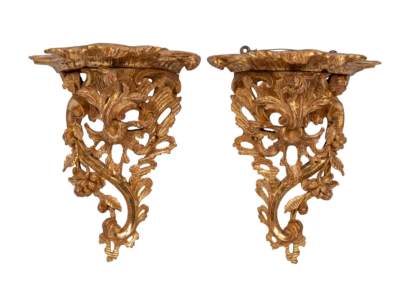 A Pair of George III Giltwood Wall Brackets (1 of 6)