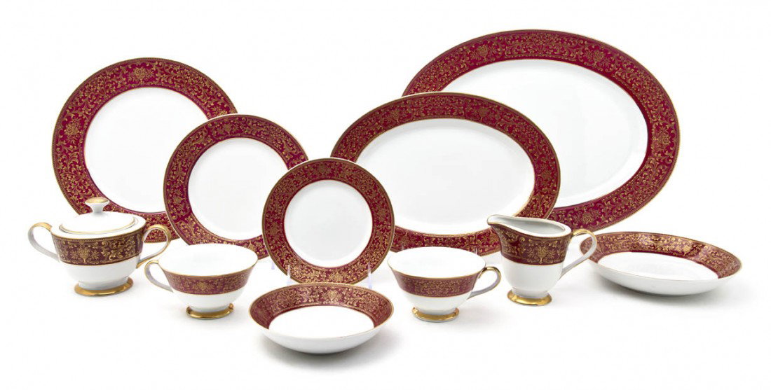 A Dinnerware Service for Twelve, Harmony House, D: A Dinnerware Service for Twelve, Harmony House, in the Hanover pattern, comprising 12 dinner plates, 12 salad plates, 12 soups, 12 bread plates, 12 teacups, 12 saucers, 12 fingerbowls, 4 serving trays