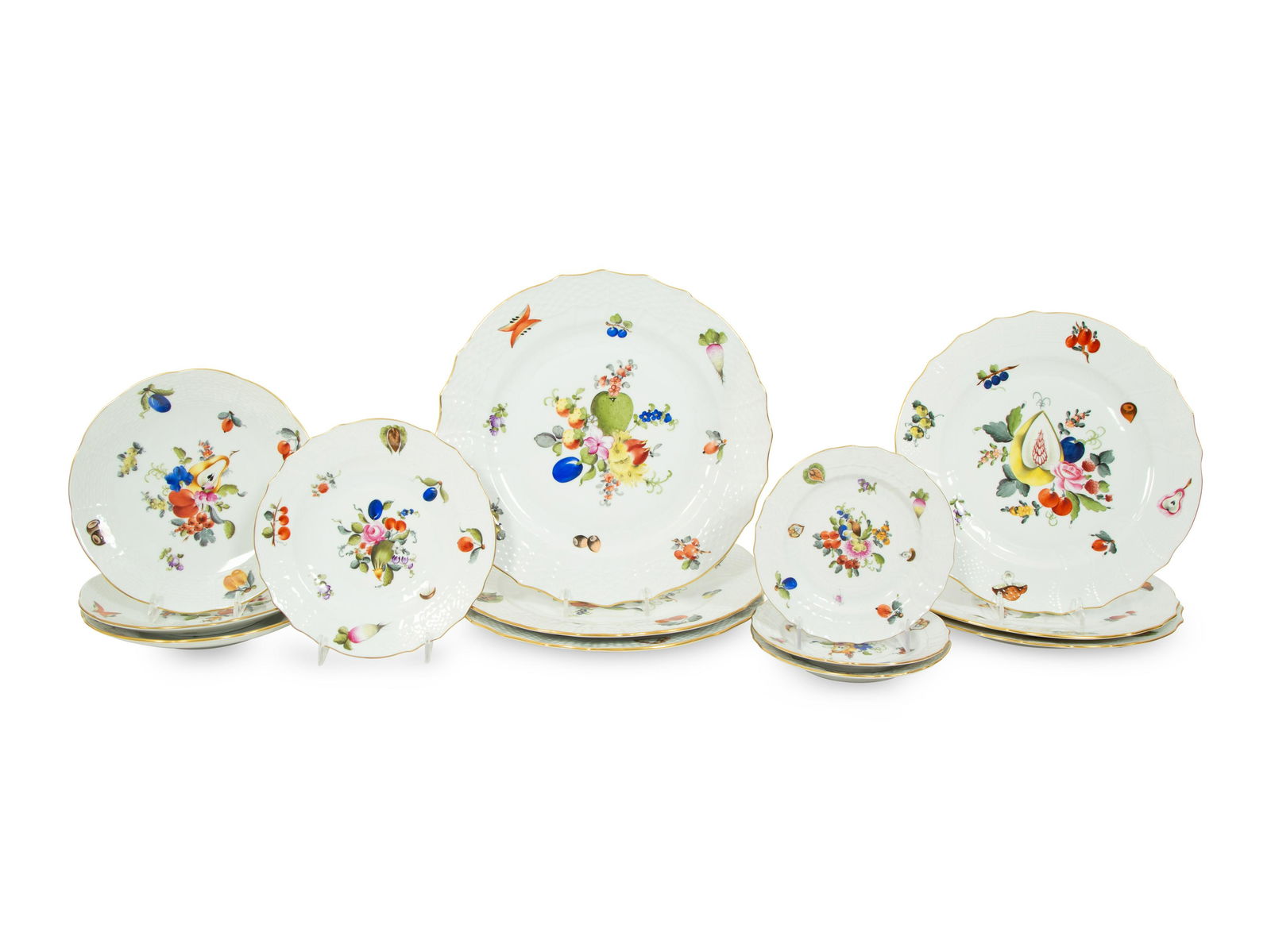 A Herend Fruits and Flowers Porcelain Dinner Service (1 of 3)