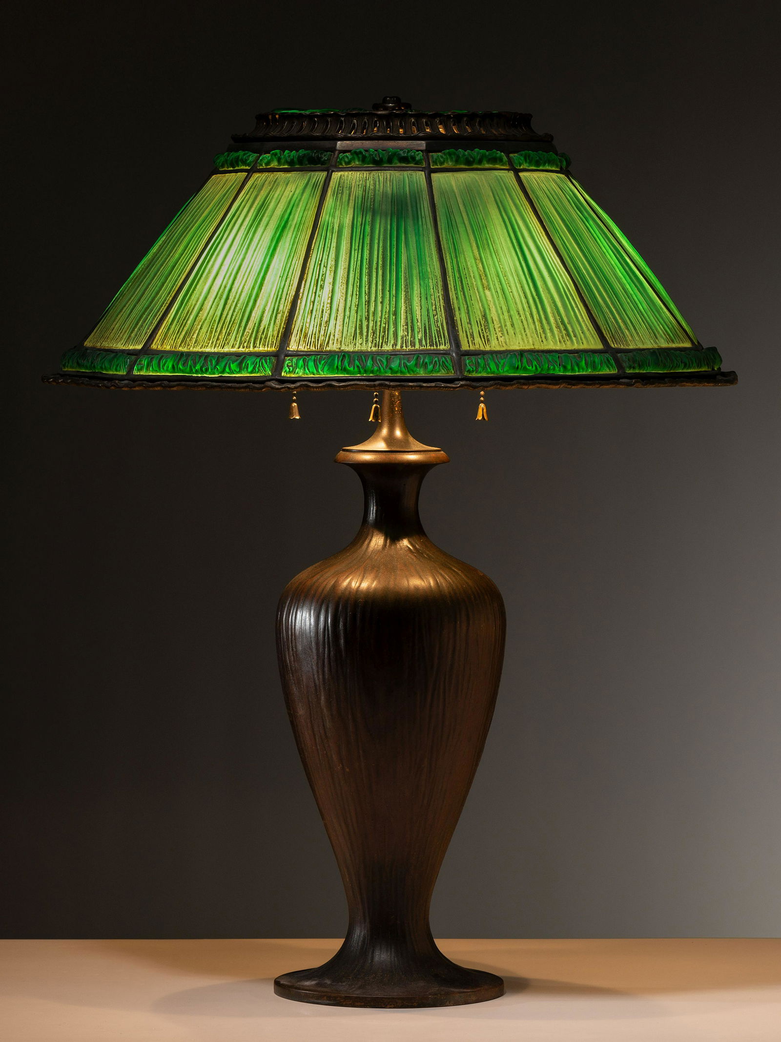 Tiffany Studios American, Early 20th Century Linenfold Table Lamp (1 of 8)