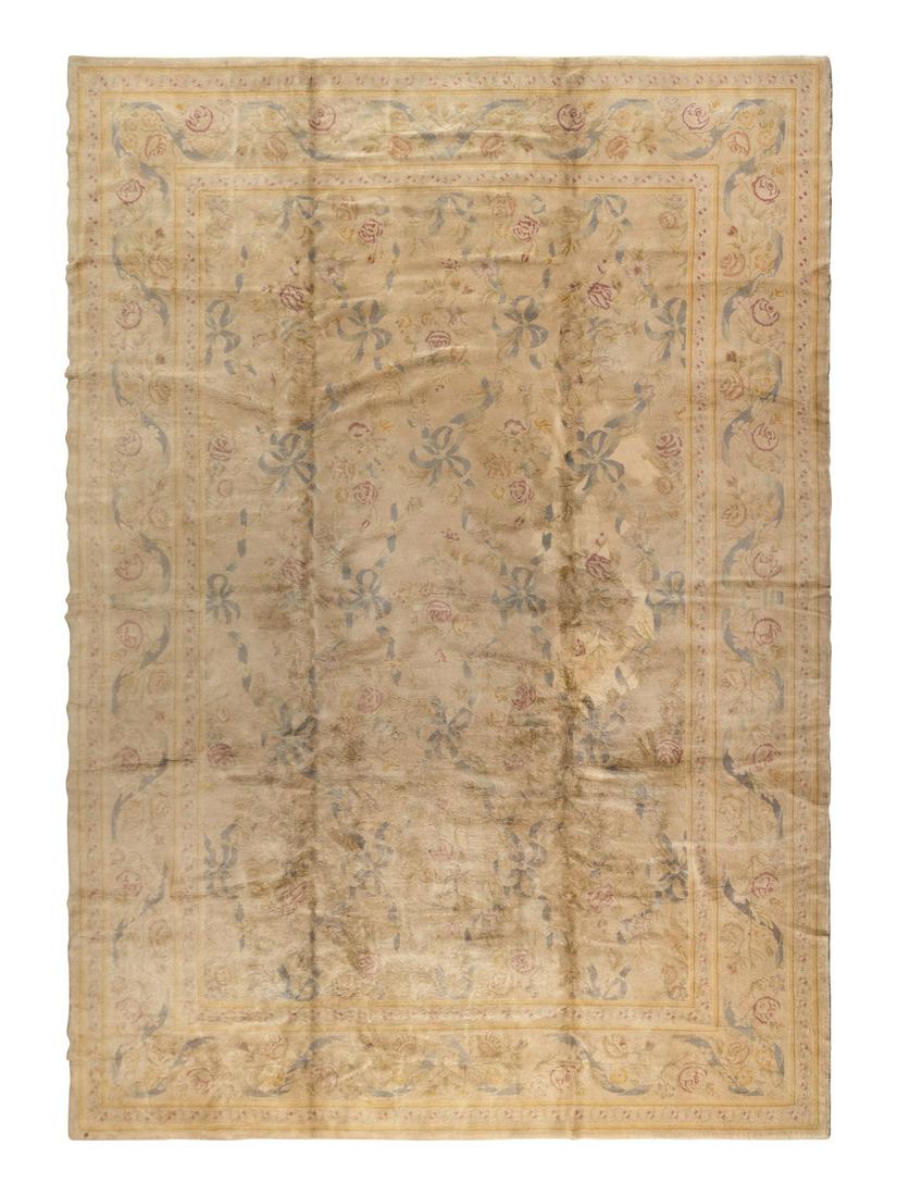 A Savonnerie Style Wool Rug (1 of 3)