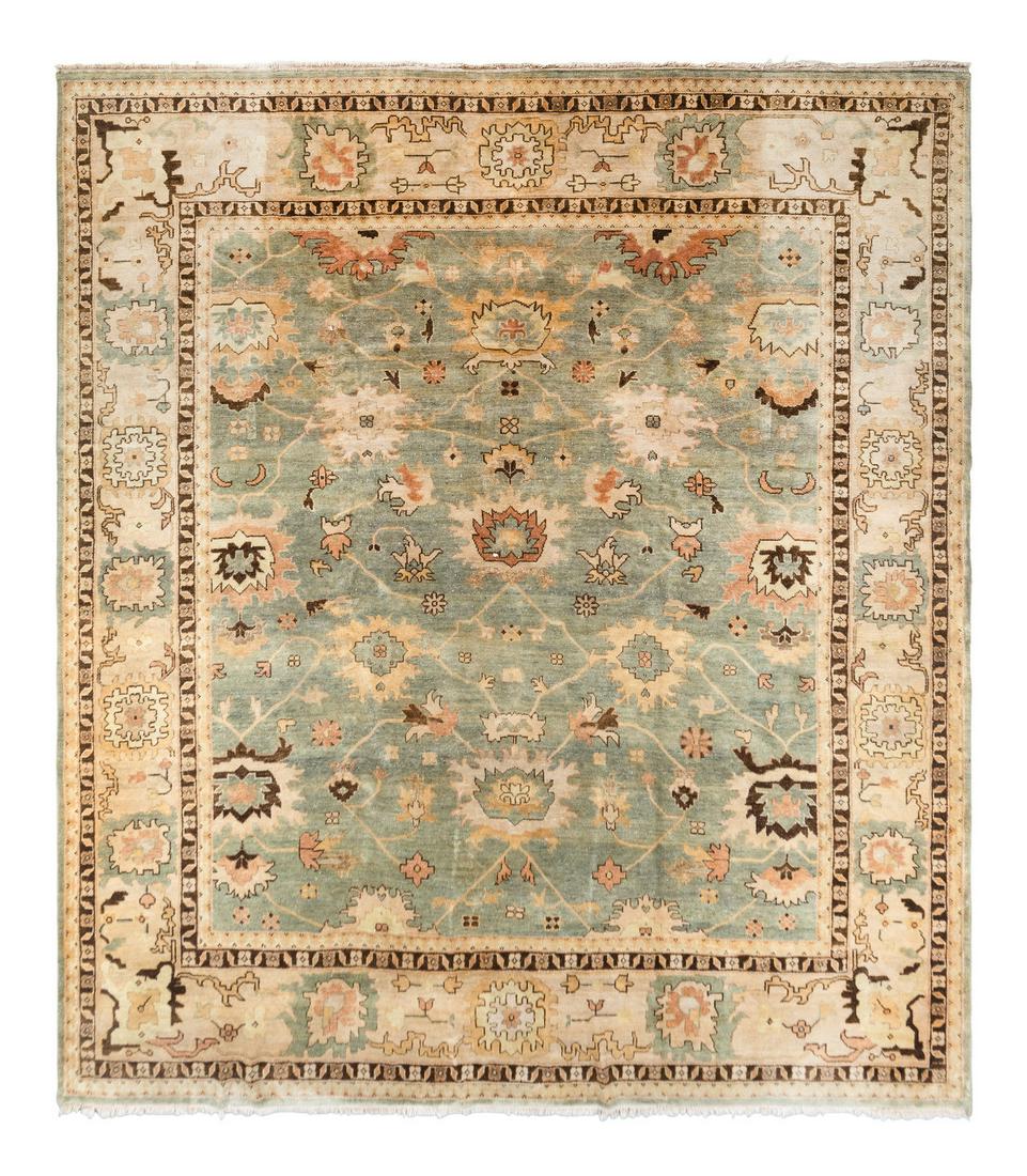 An Indo-Serapi Wool Rug (1 of 4)