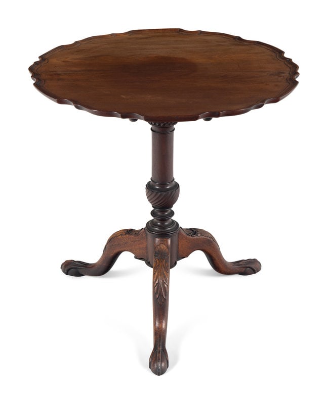 A George III Mahogany Tilt Top Tea Table (1 of 3)