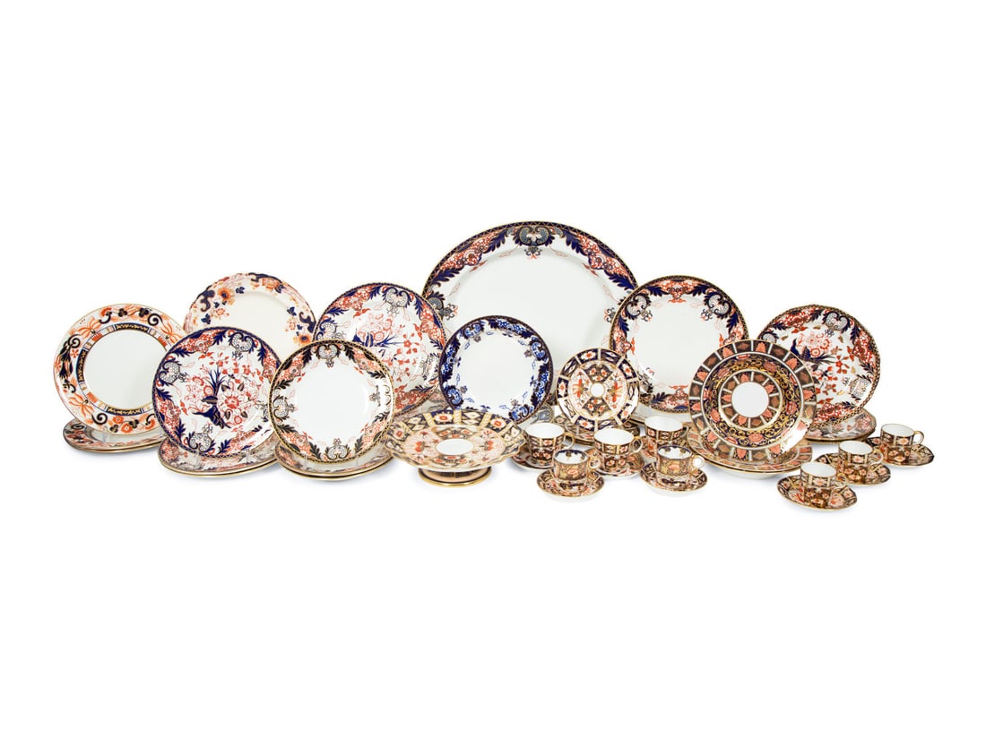 An Assembled Royal Crown Derby Porcelain Dinner Service (1 of 6)