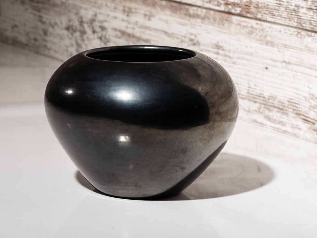Maria Martinez (San Ildefonso, 1887-1980) Blackware Pottery Jar, with Gunmetal Finish  1956-1965 (1 of 4)