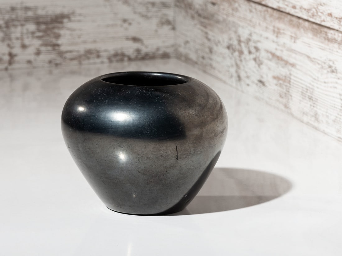 Maria Martinez and Popovi Da (San Ildefonso, 1887-1980 / 1923-1971) Blackware Pottery Jar, with (1 of 4)