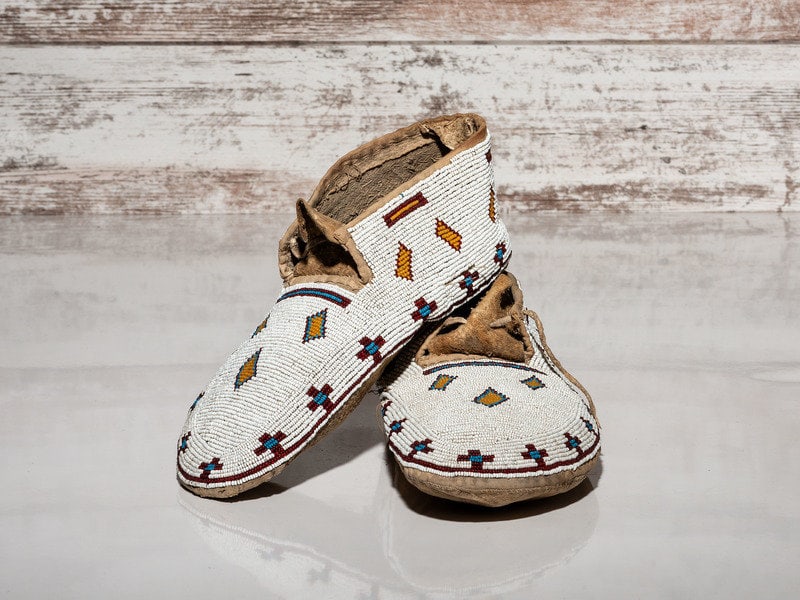 Cree Beaded Moccasins (1 of 5)