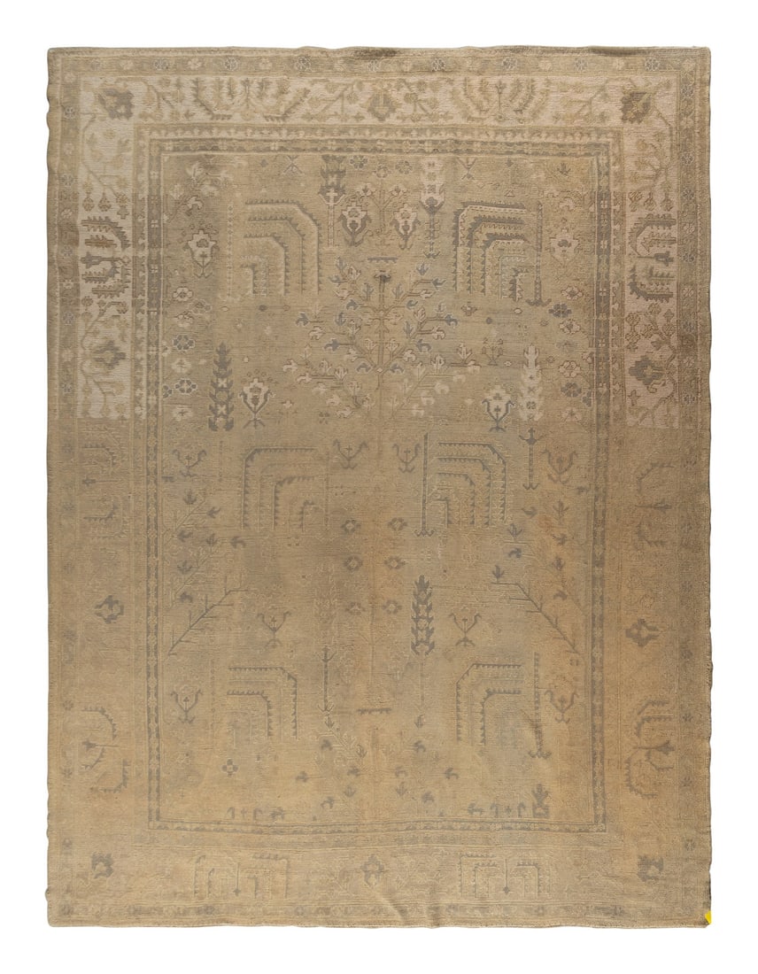 An Oushak Rug (1 of 4)