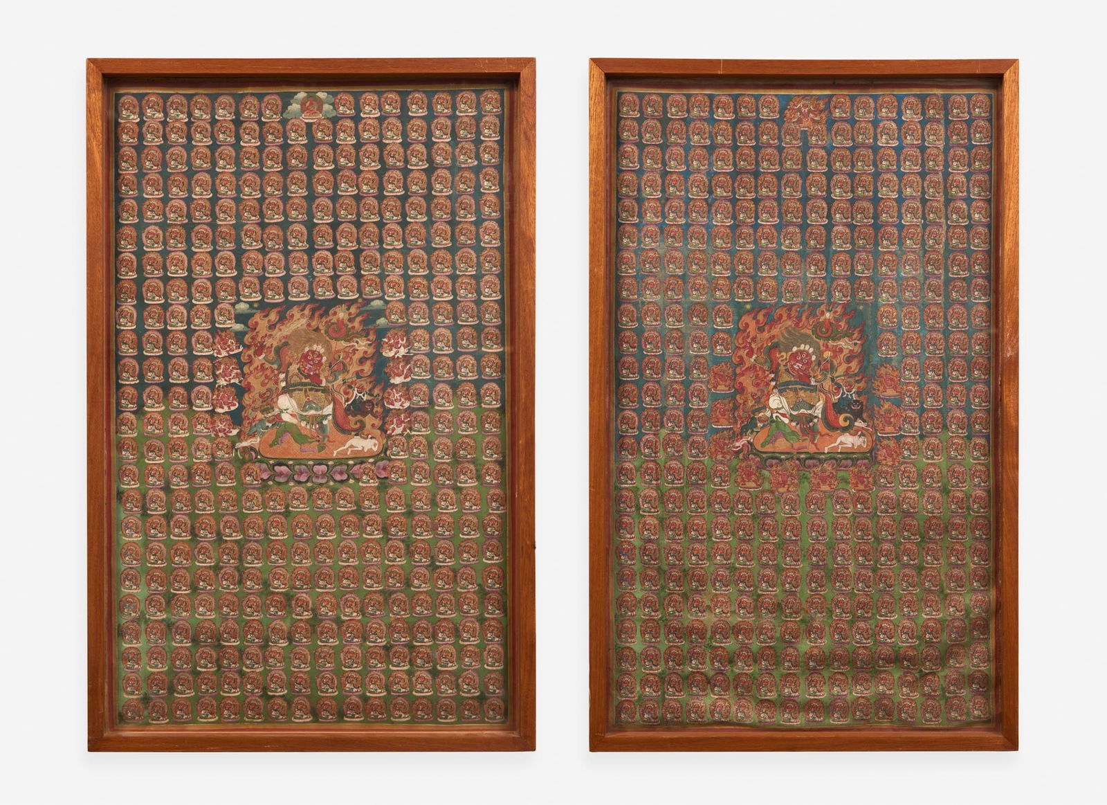 An unusual pair of Tibetan or Mongolian thankas depicting Begtse Chen, 19th century or later 藏 (1 of 4)